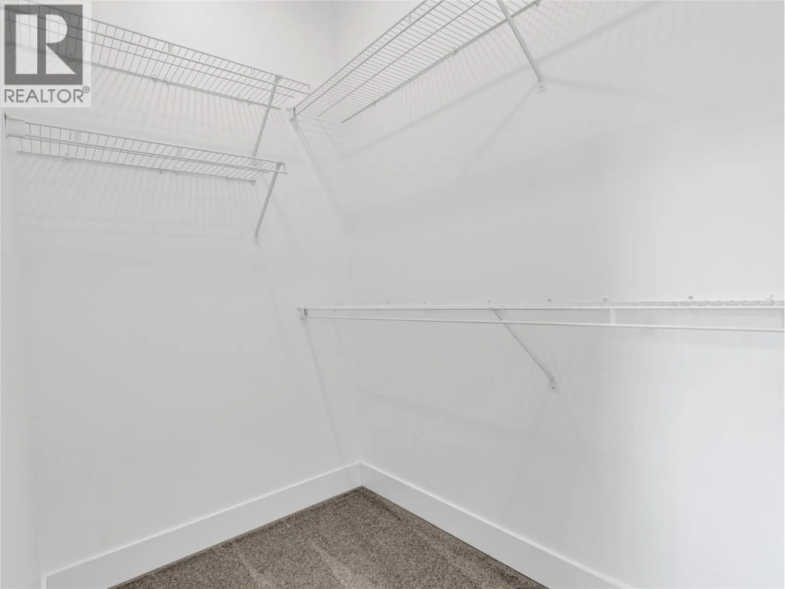 453 MAURICE Street Unit# 102
