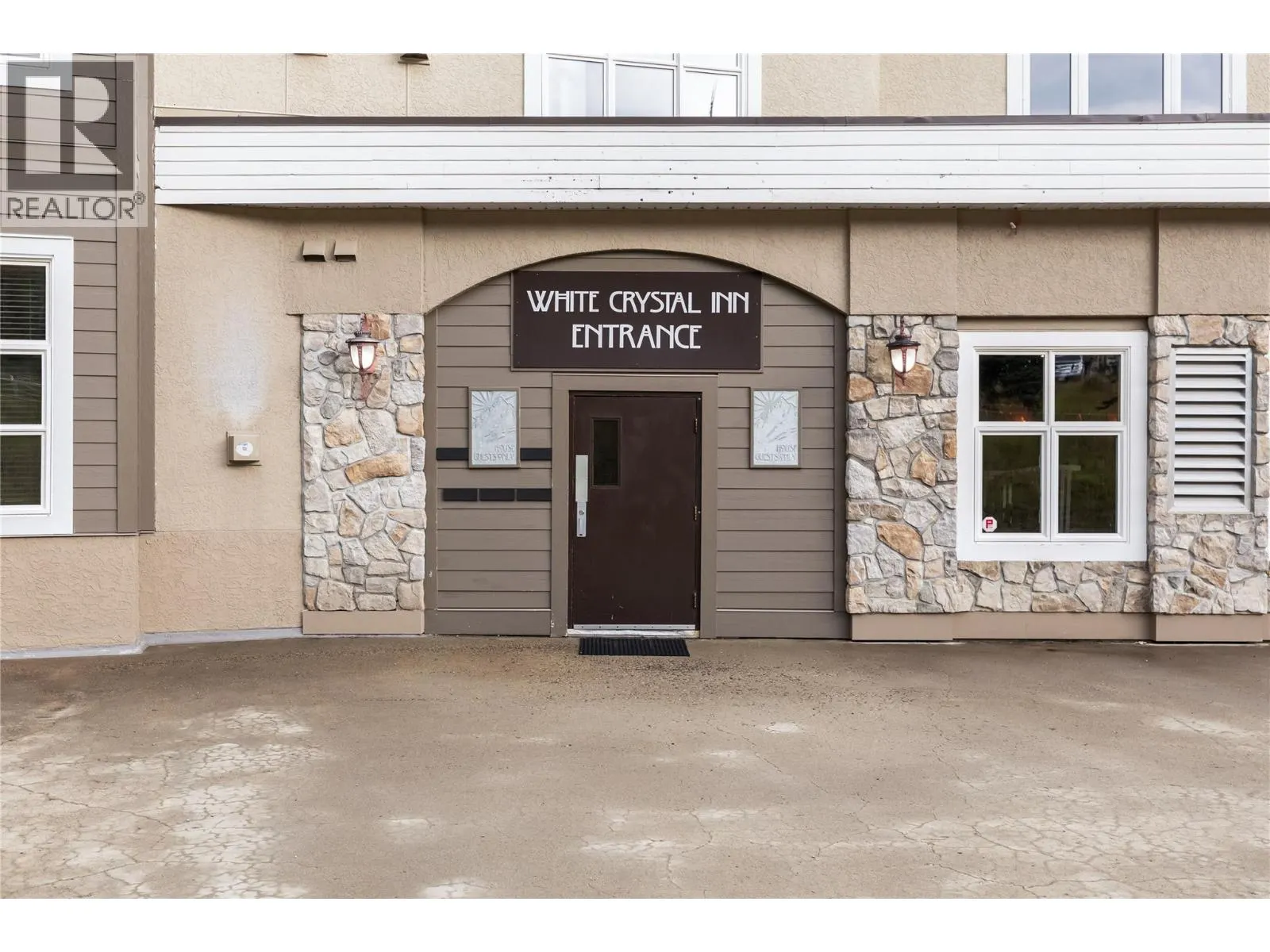 5275 Big White Road Unit# 301