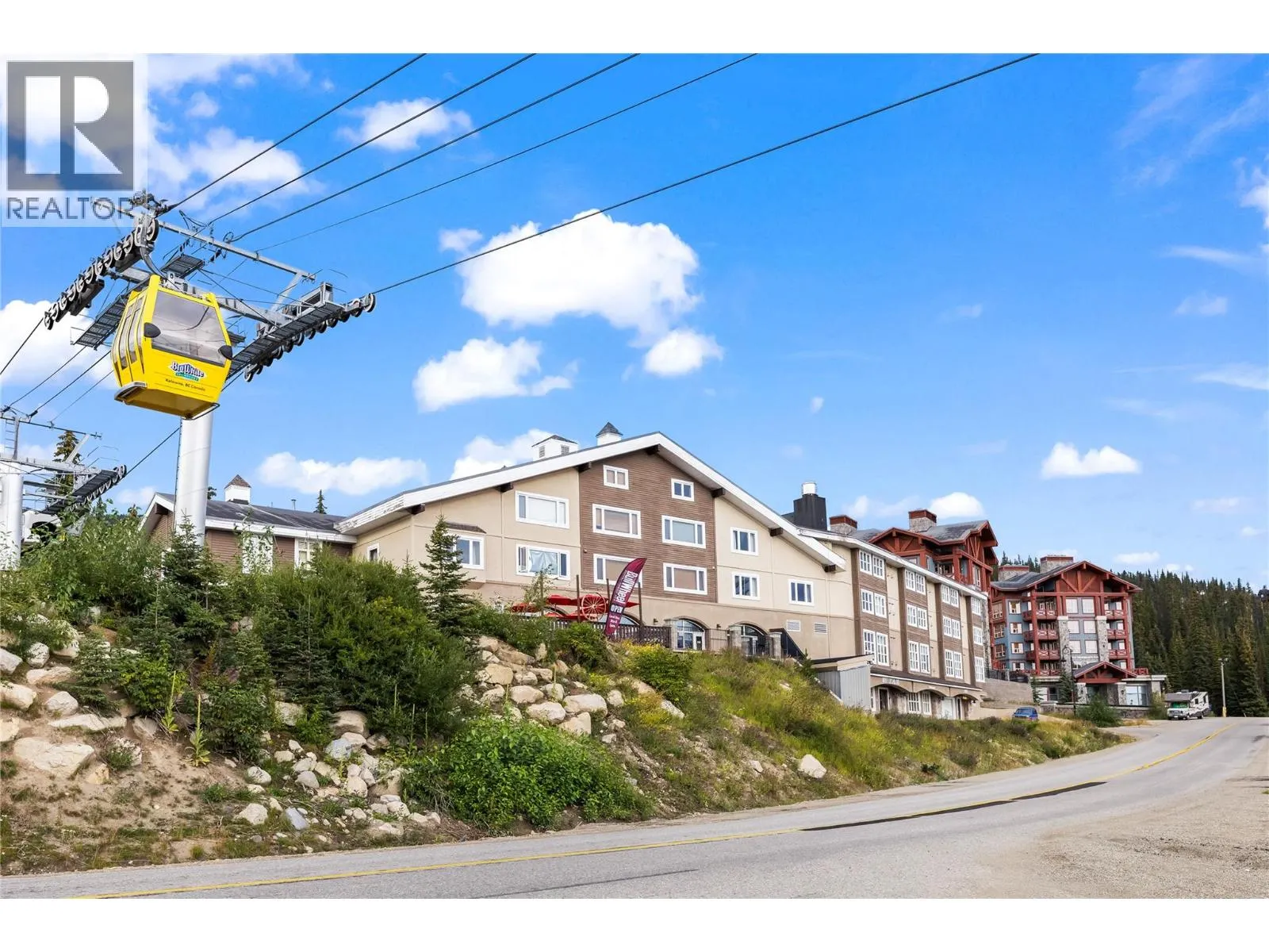 5275 Big White Road Unit# 301