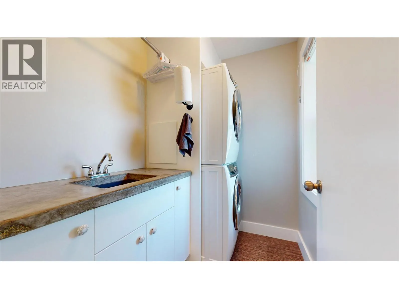 1605 4th Street N