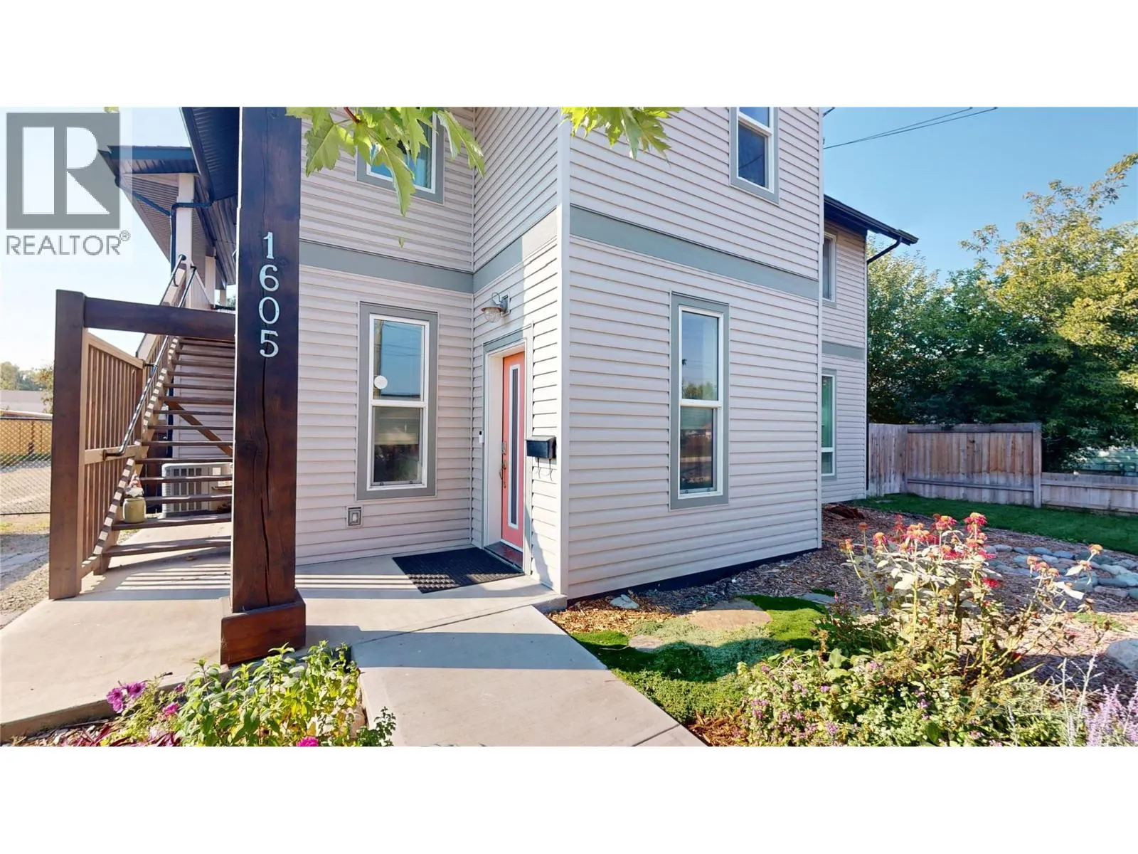 1605 4th Street N