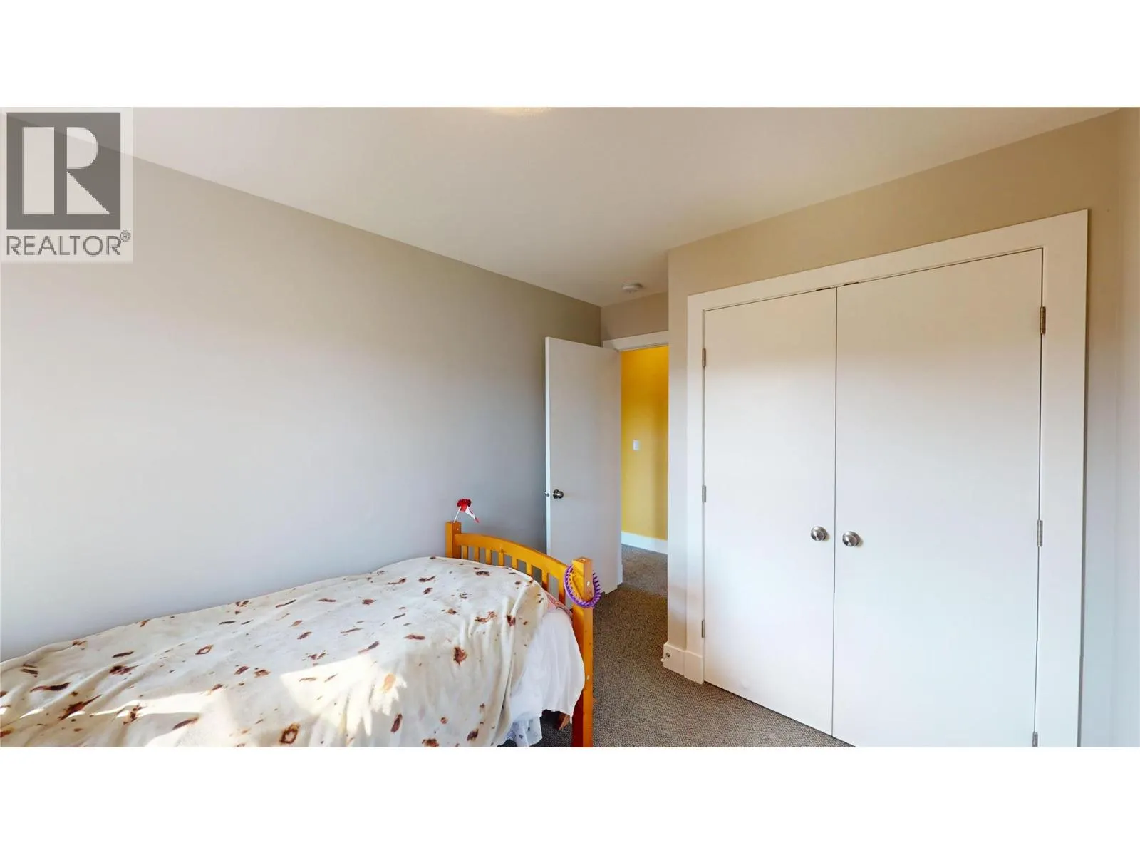 1605 4th Street N