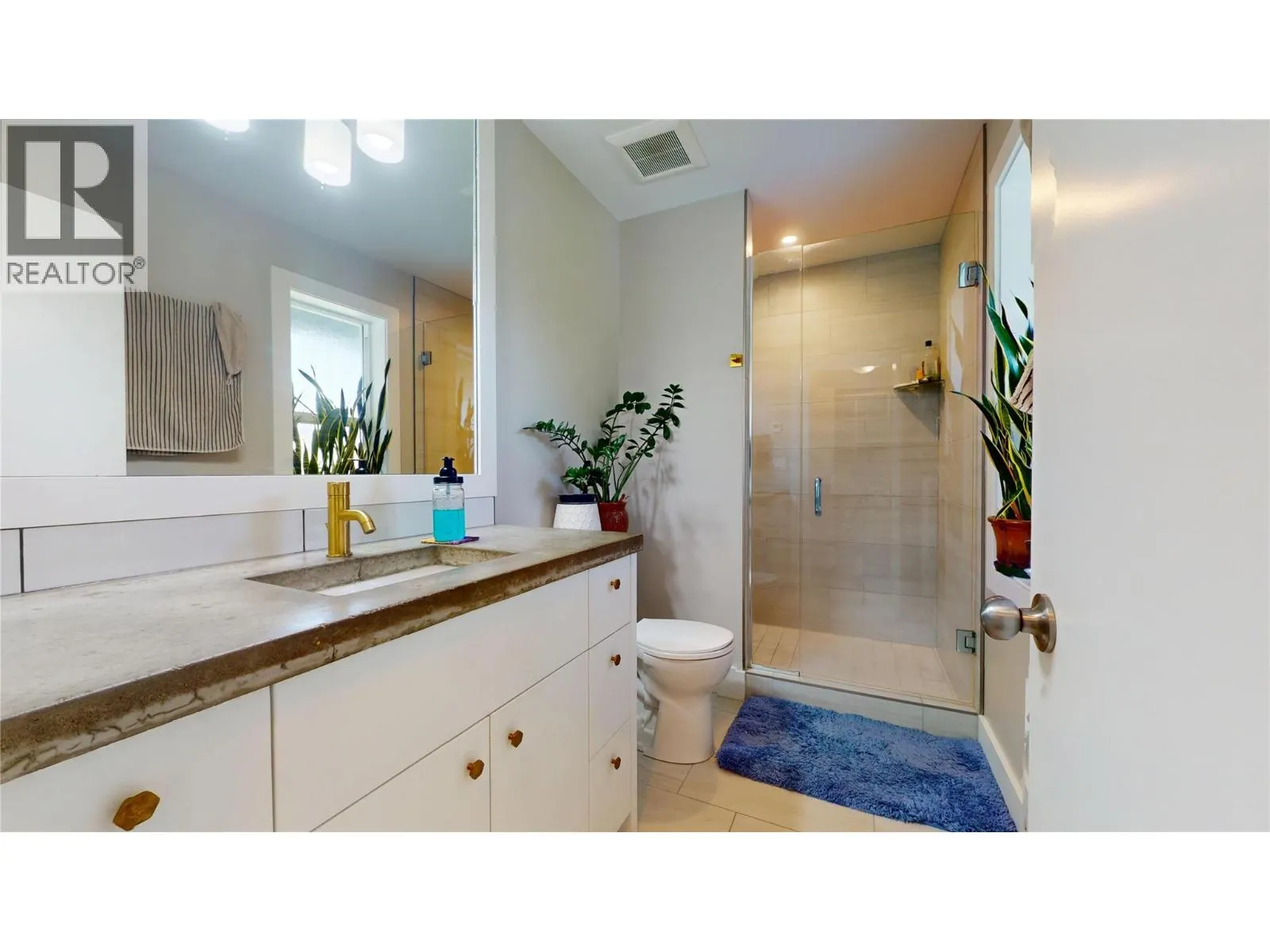 1605 4th Street N