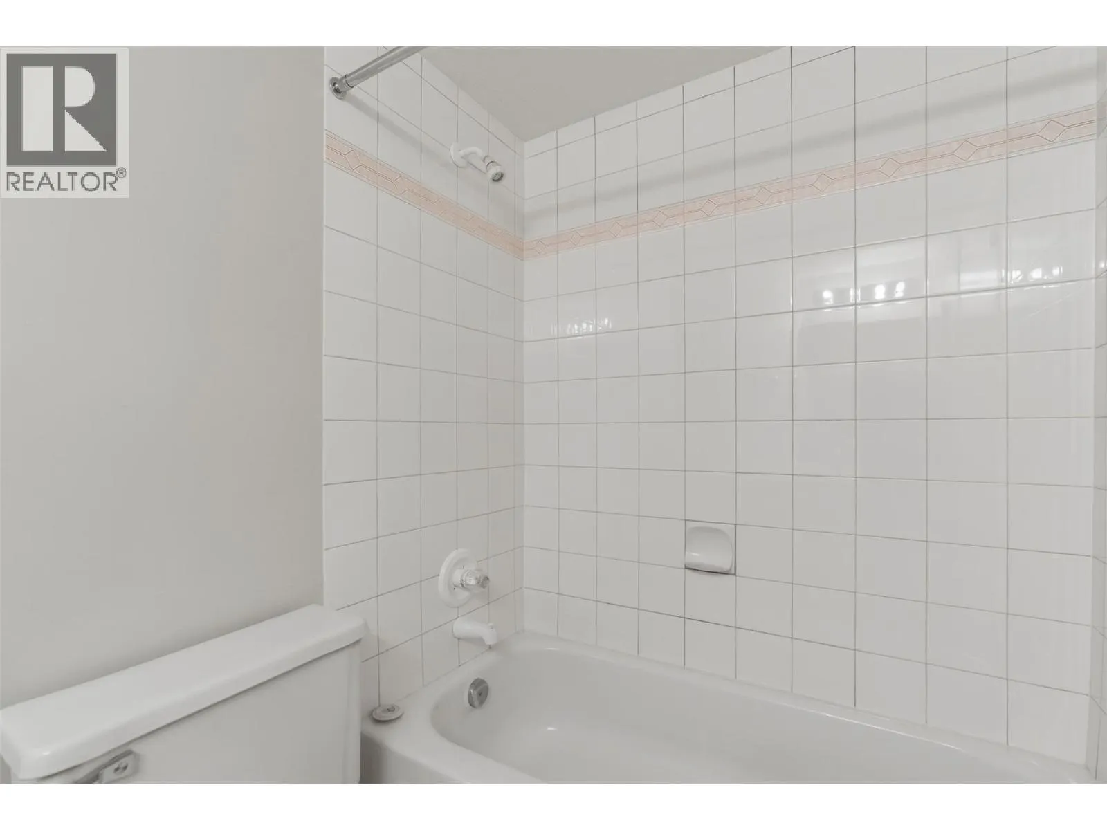 3705 30 Avenue Unit# 106