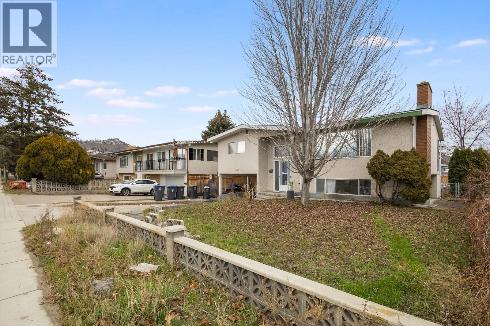 1387 Gordon Drive