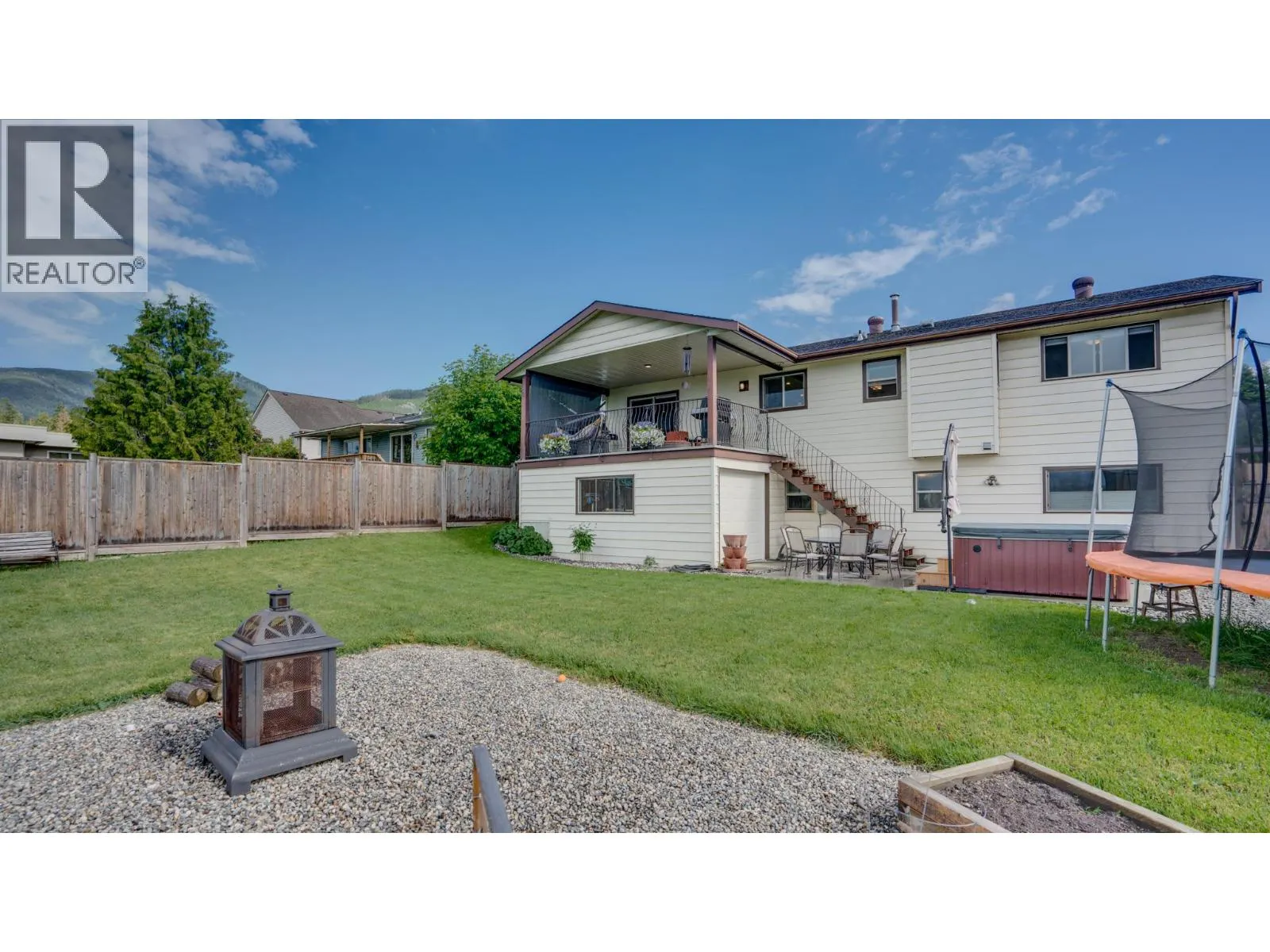 2640 Catherine Crescent