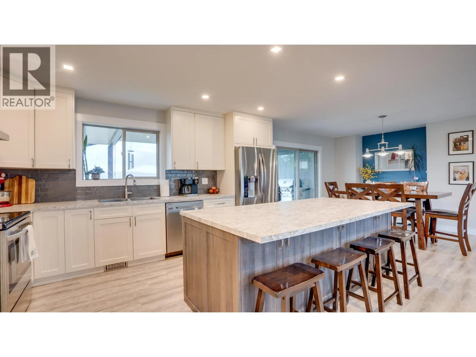 2640 Catherine Crescent