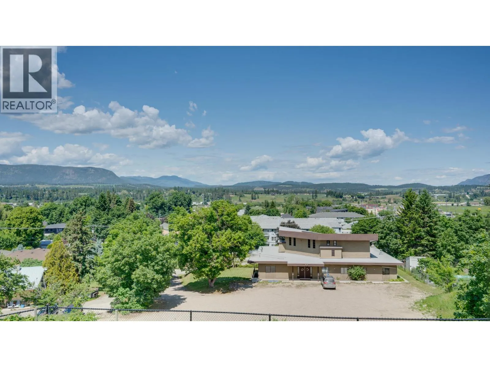 2640 Catherine Crescent