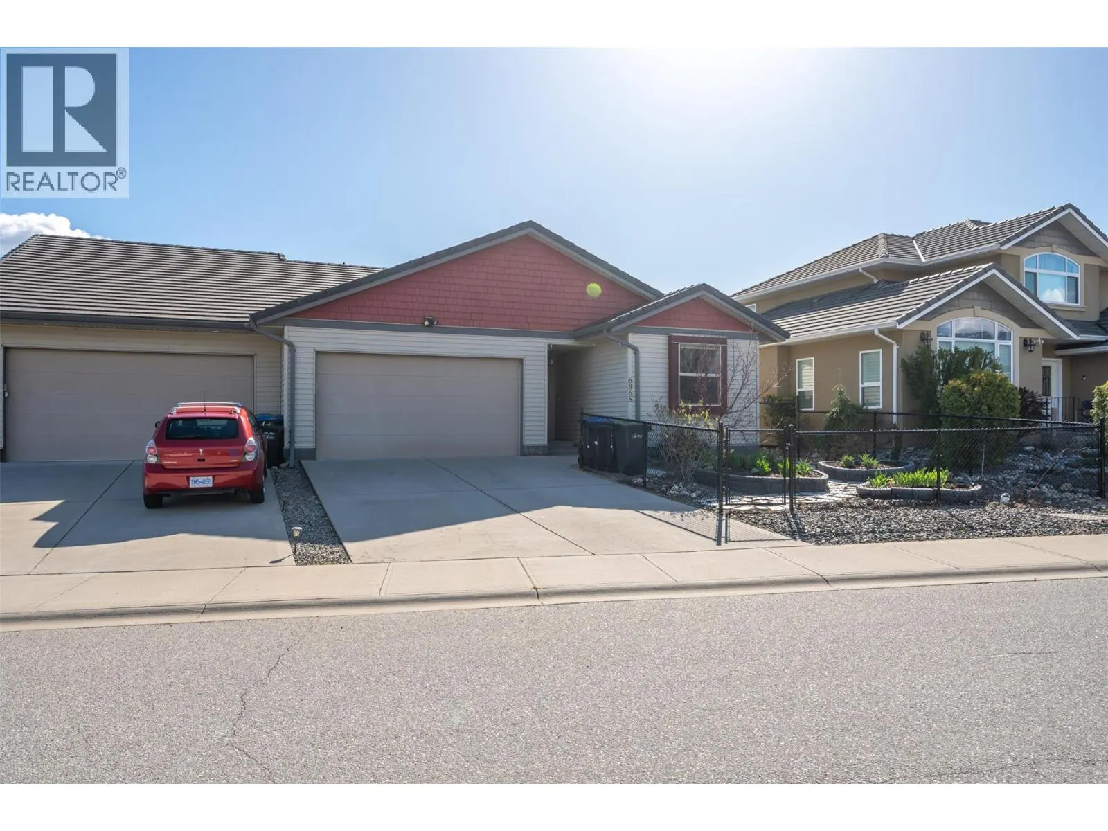 6865 Mountainview Drive