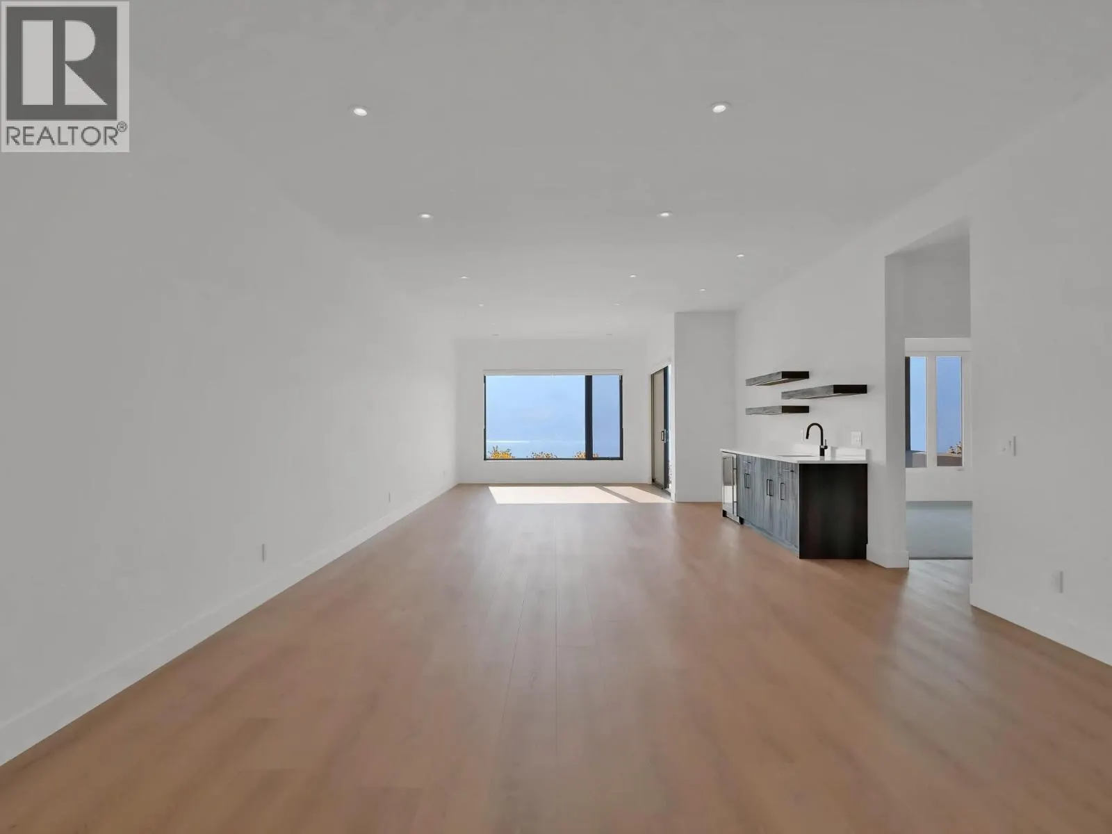 9201 Okanagan Centre Road W Unit# 10