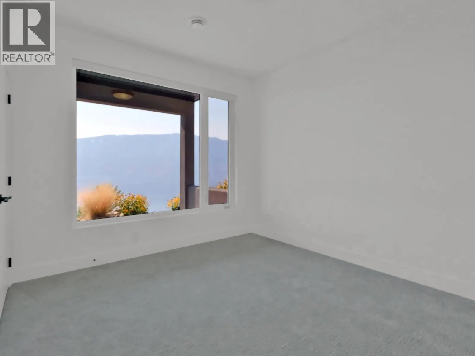 9201 Okanagan Centre Road W Unit# 10