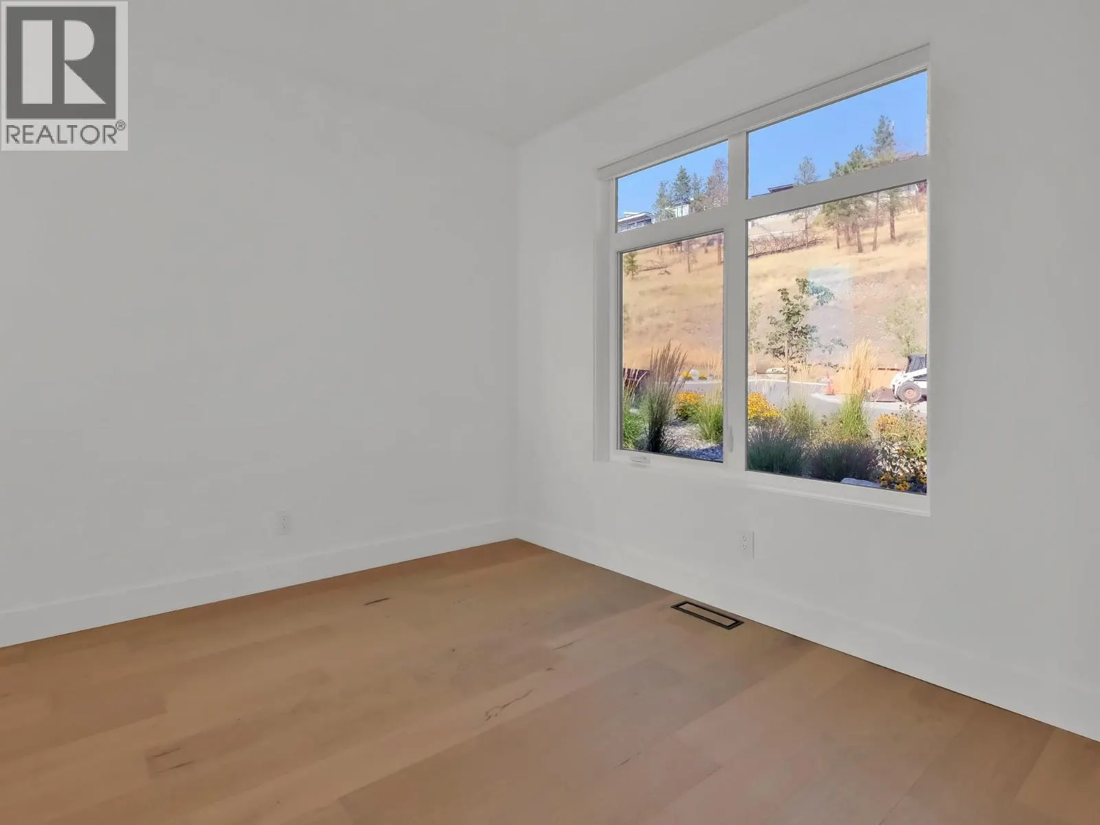 9201 Okanagan Centre Road W Unit# 10