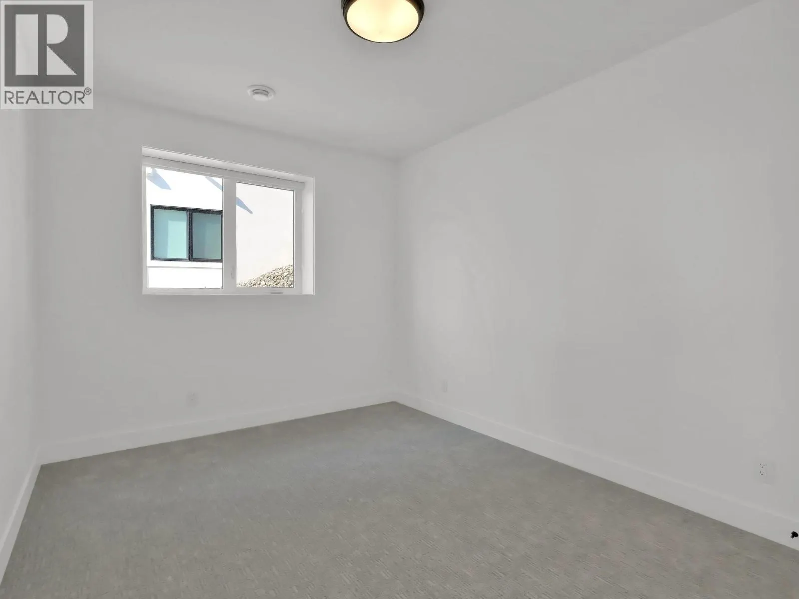 9201 Okanagan Centre Road W Unit# 10