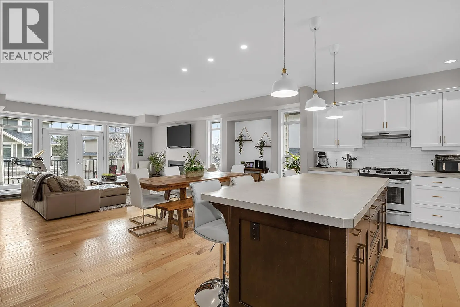 1865 Begbie Road Unit# 7