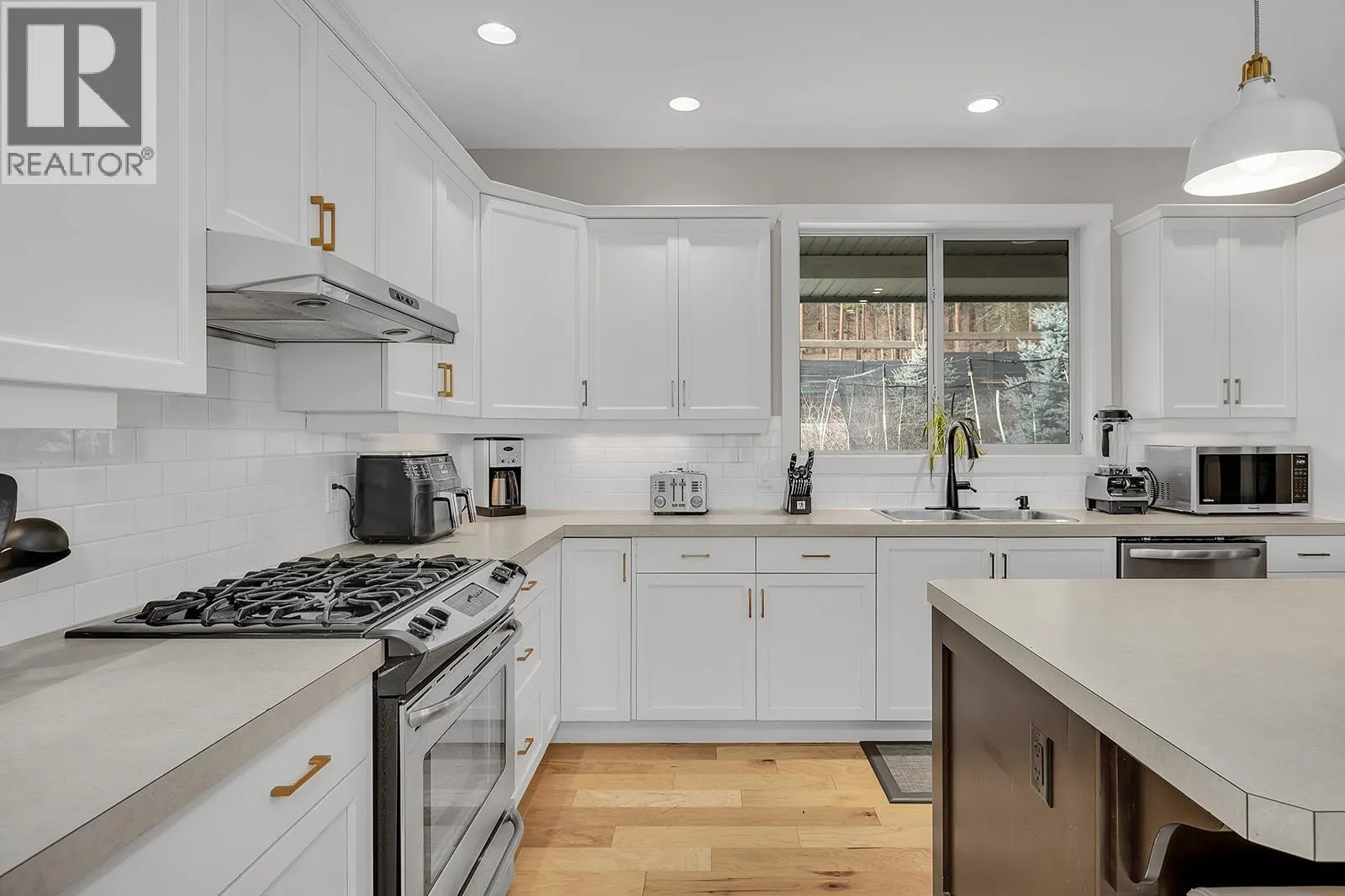 1865 Begbie Road Unit# 7