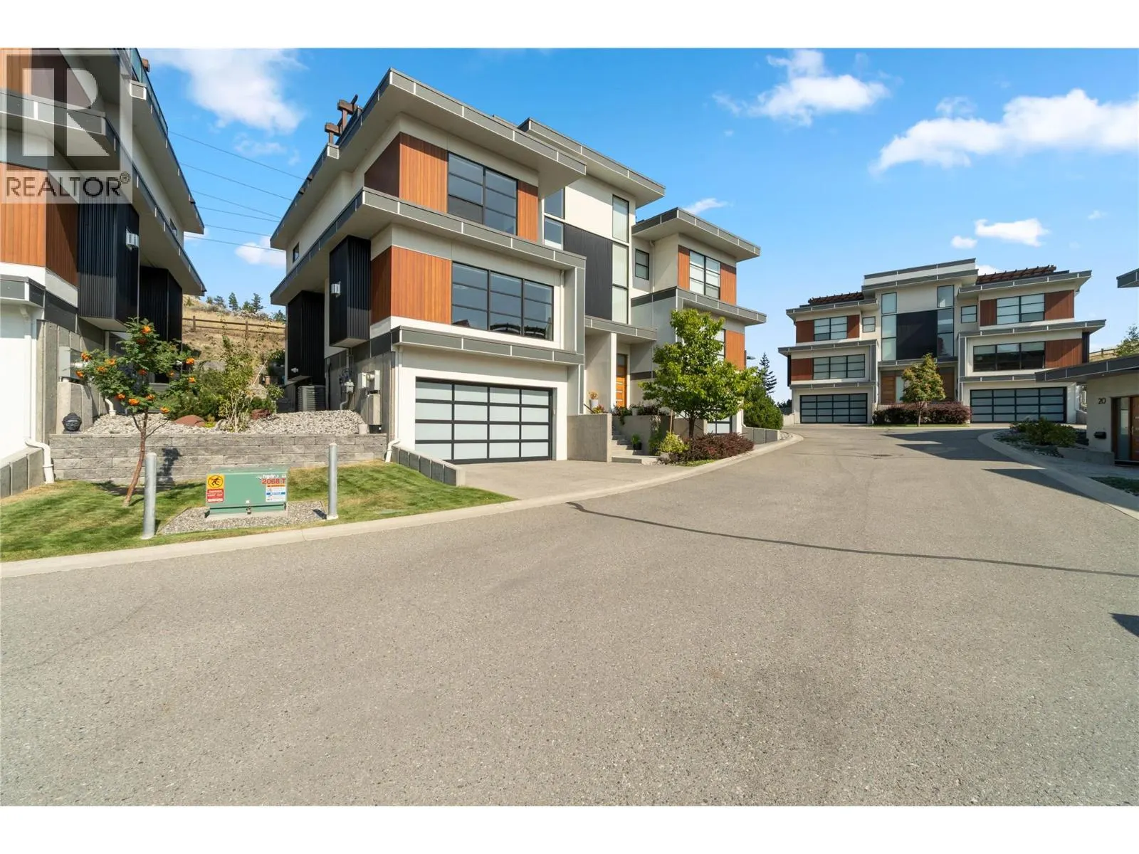 1395 PRAIRIE ROSE Drive Unit# 24