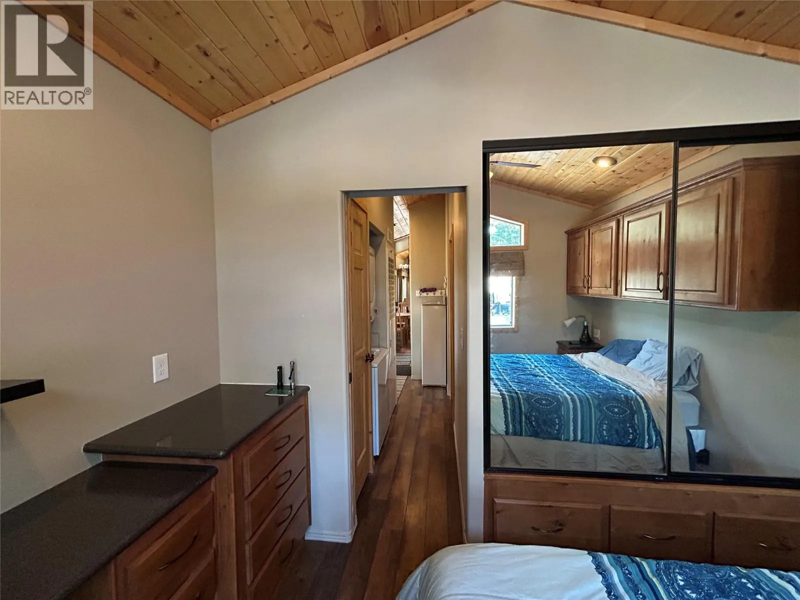 4835 Paradise Valley Drive Unit# 33