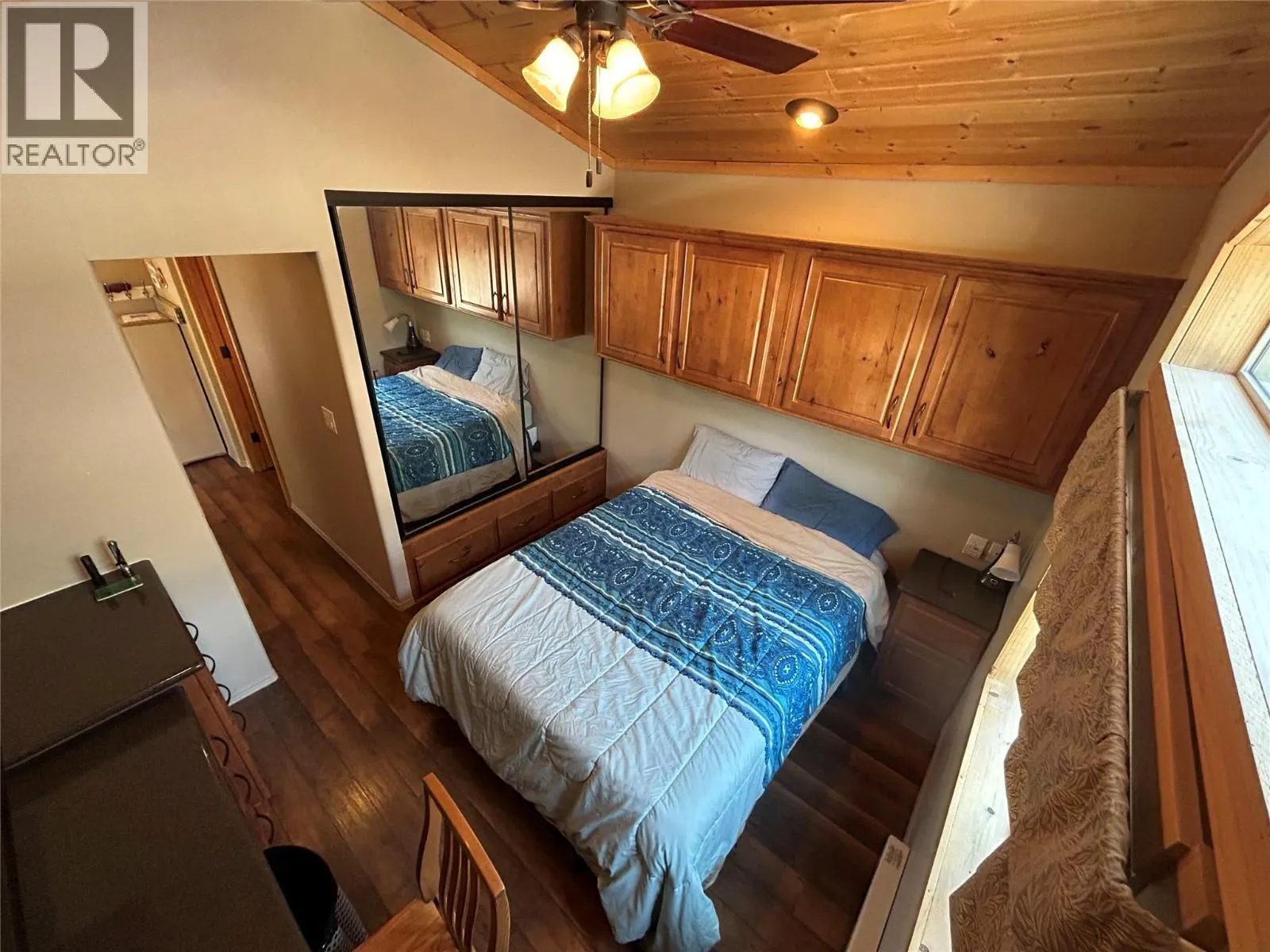 4835 Paradise Valley Drive Unit# 33
