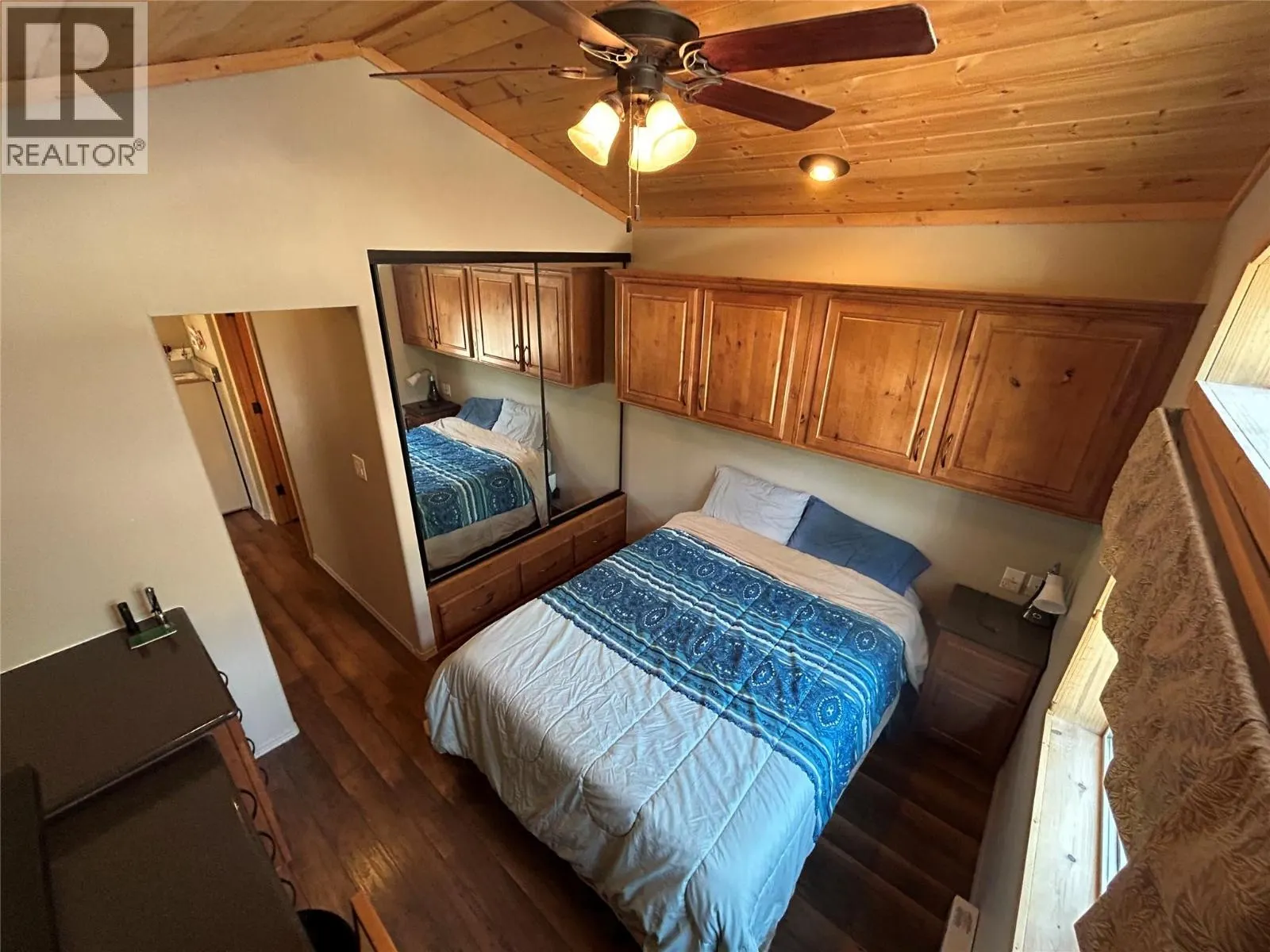 4835 Paradise Valley Drive Unit# 33