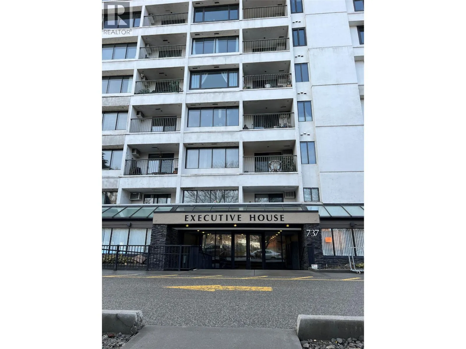 737 Leon Avenue Unit# 807