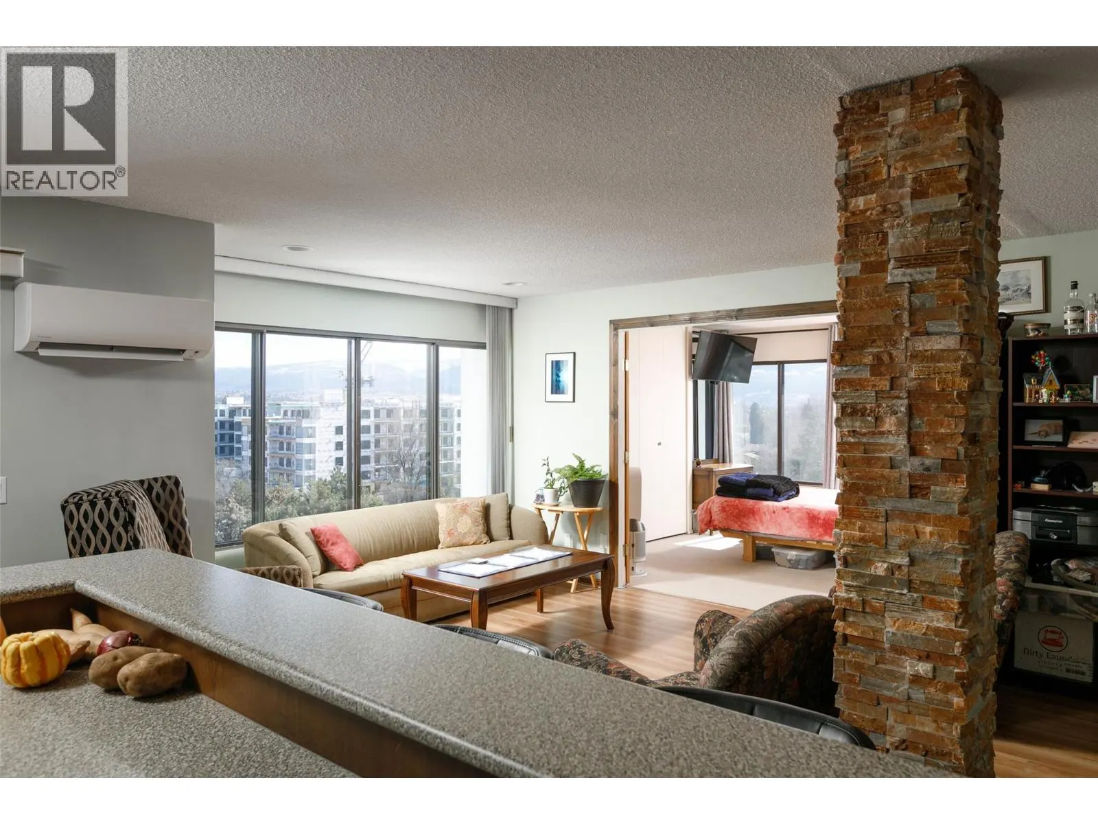 737 Leon Avenue Unit# 807