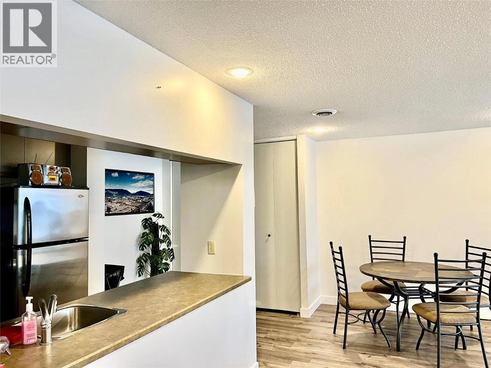 737 Leon Avenue Unit# 807