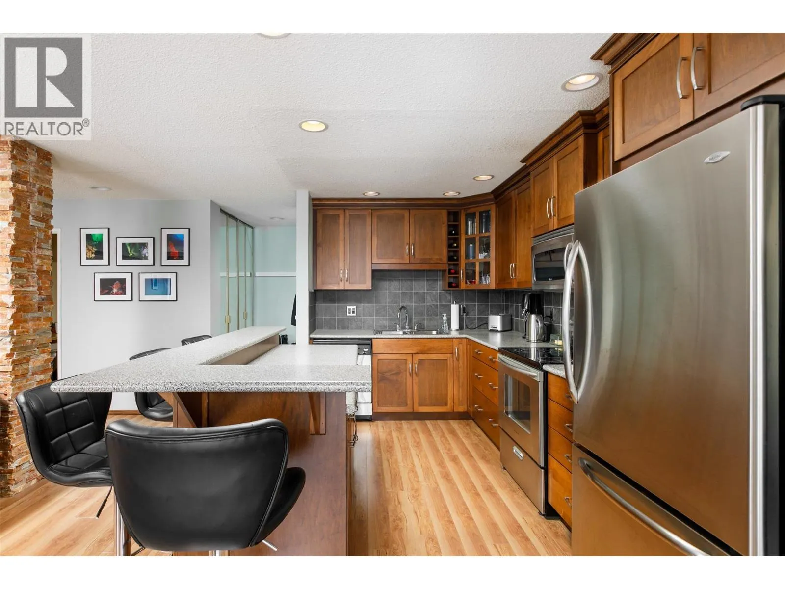737 Leon Avenue Unit# 807