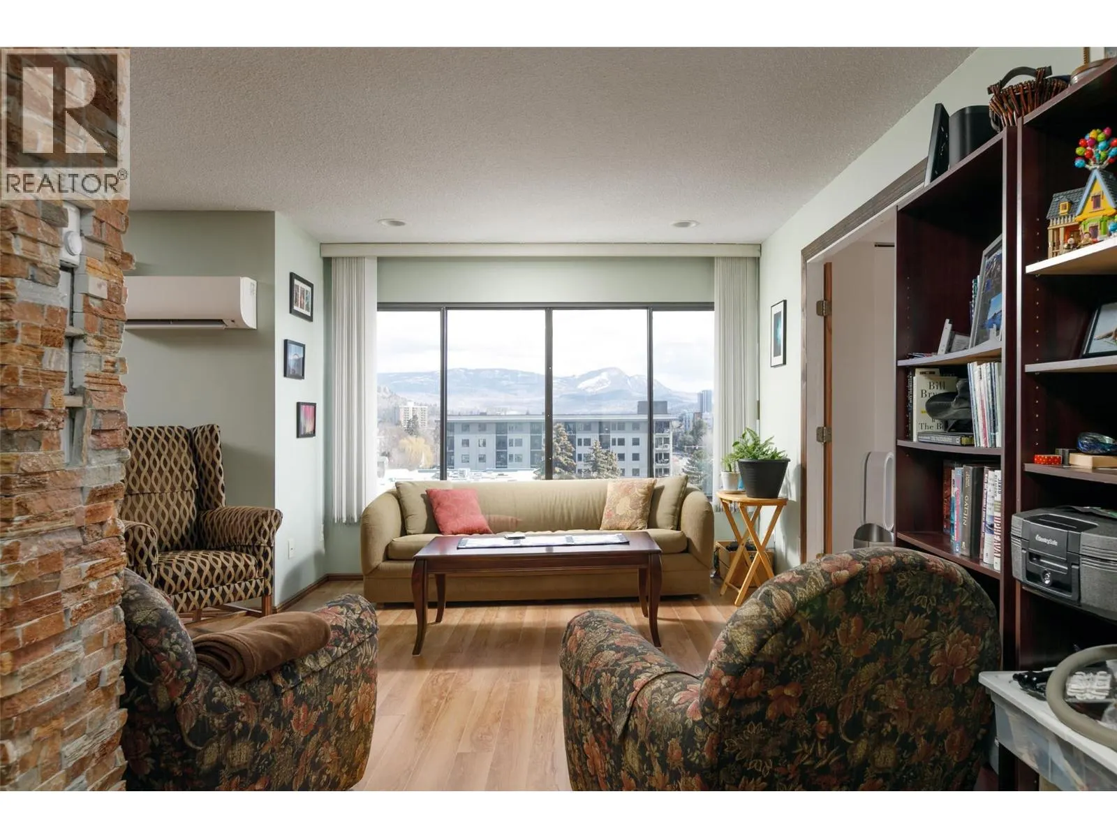 737 Leon Avenue Unit# 807