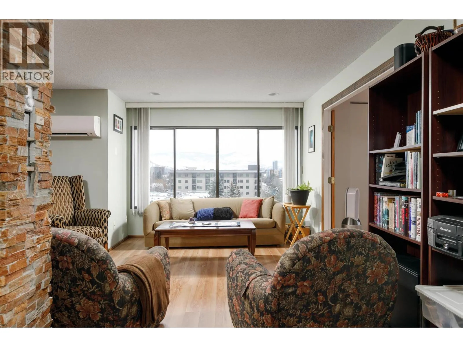 737 Leon Avenue Unit# 807