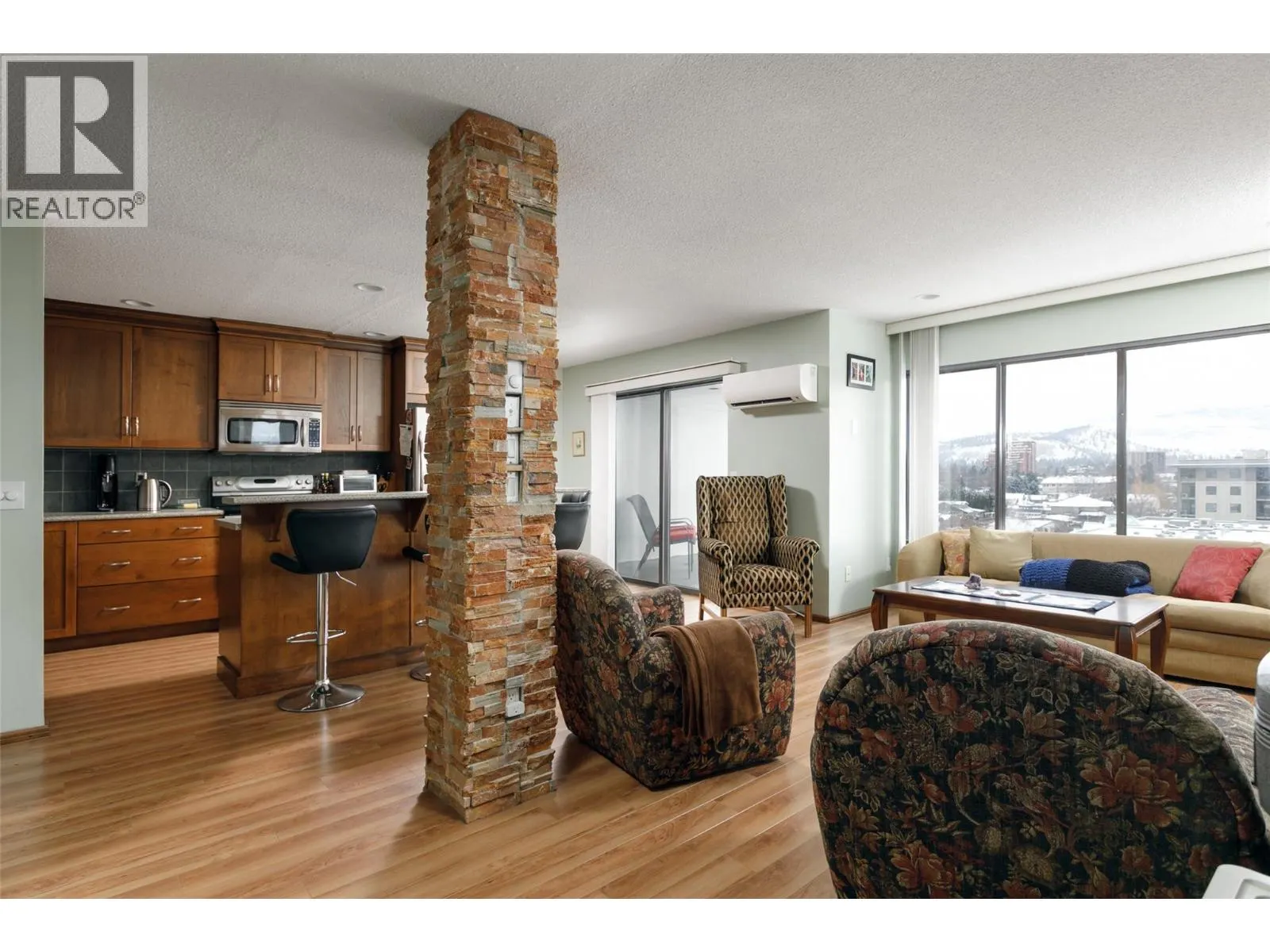 737 Leon Avenue Unit# 807