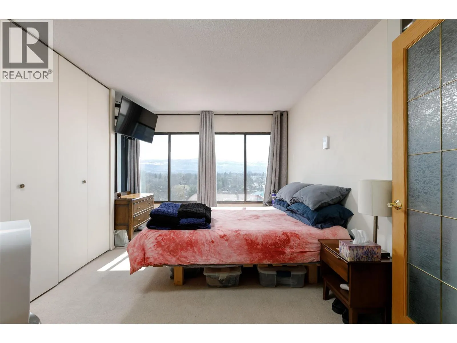 737 Leon Avenue Unit# 807
