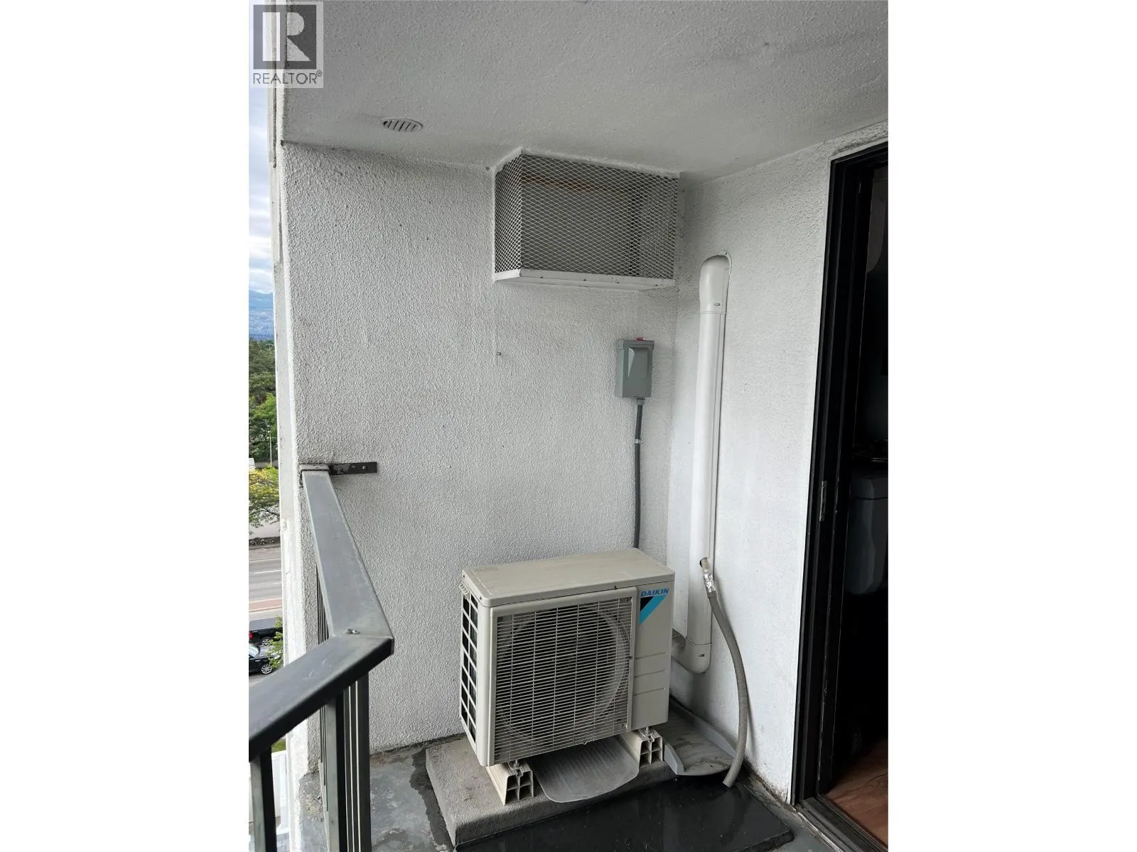 737 Leon Avenue Unit# 807