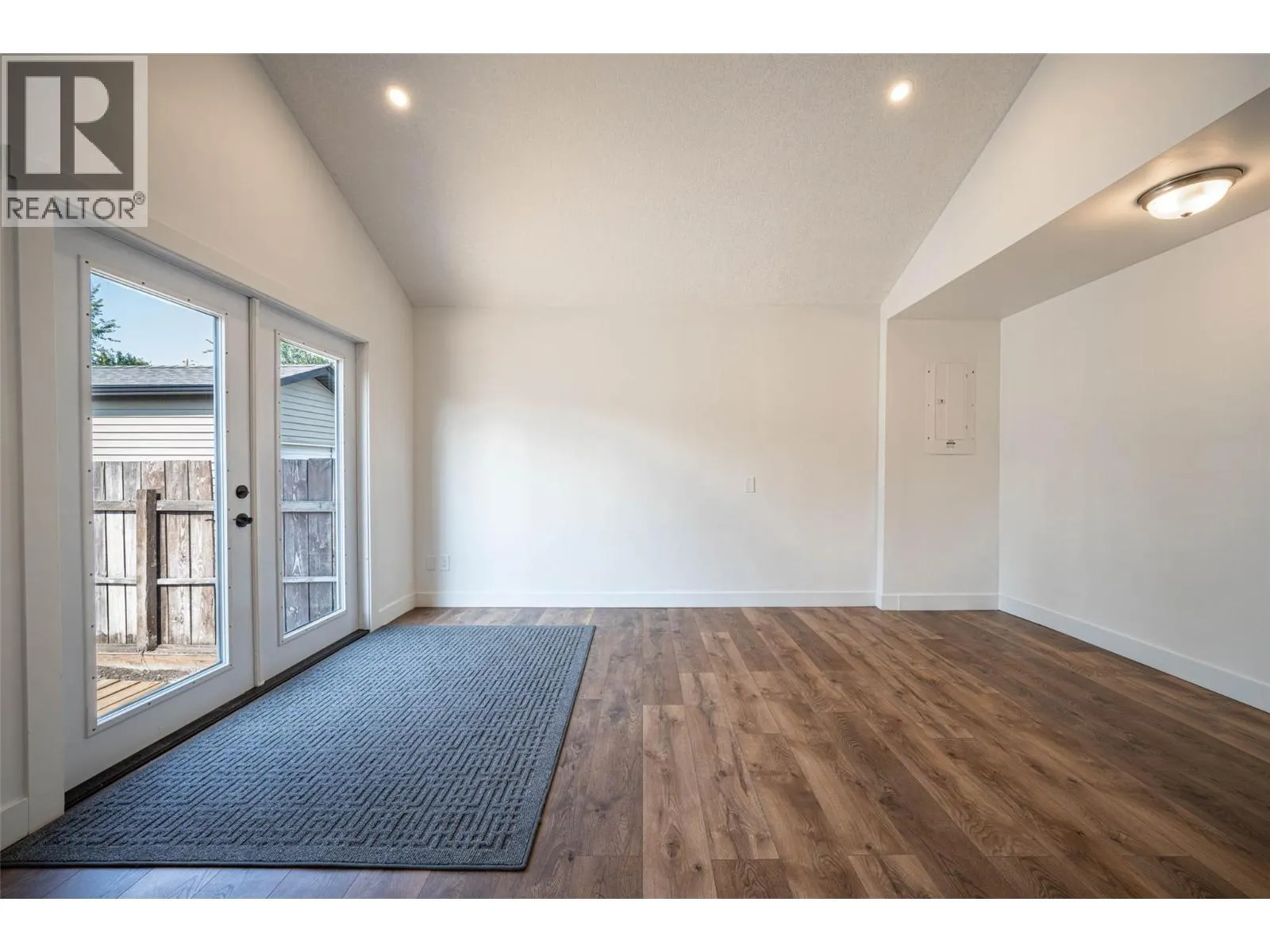1881 Boucherie Road Unit# 64