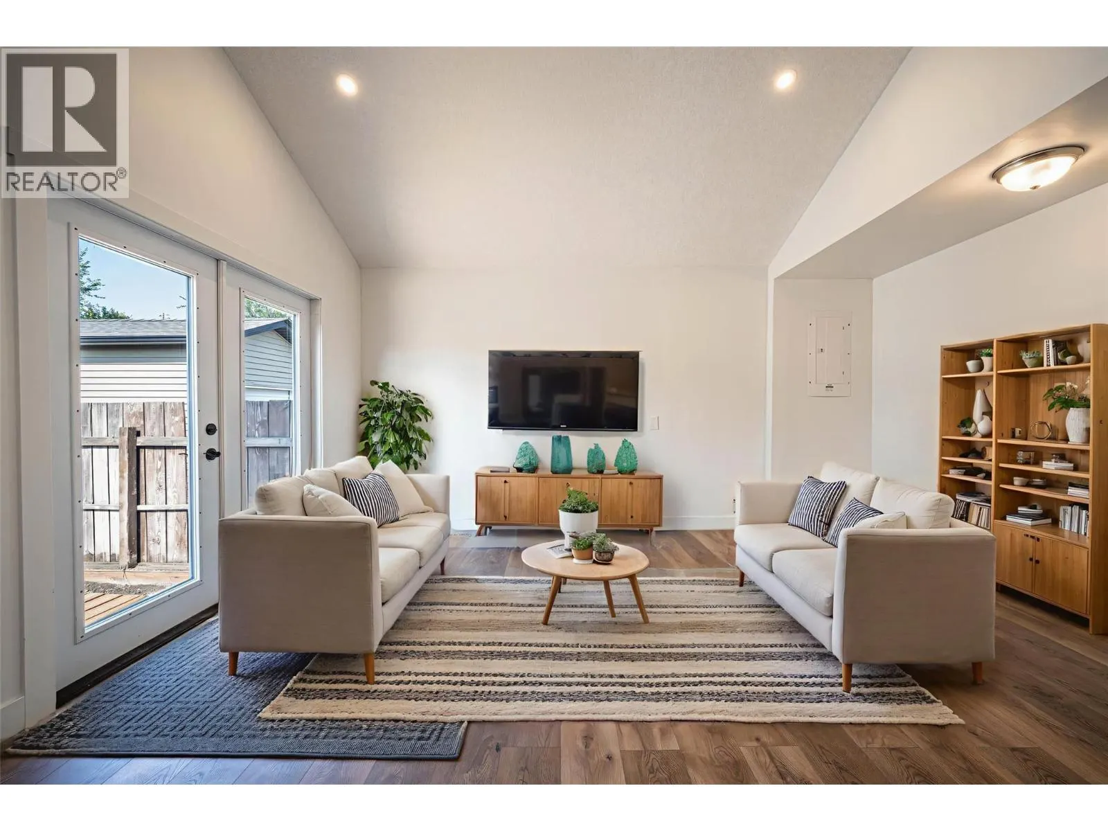 1881 Boucherie Road Unit# 64