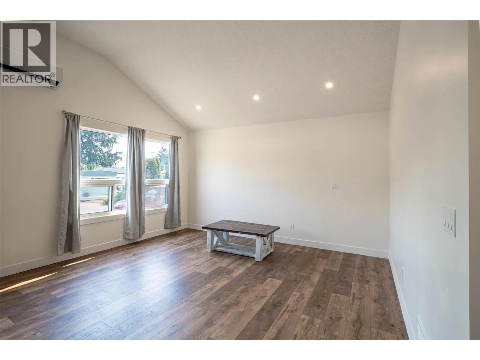 1881 Boucherie Road Unit# 64