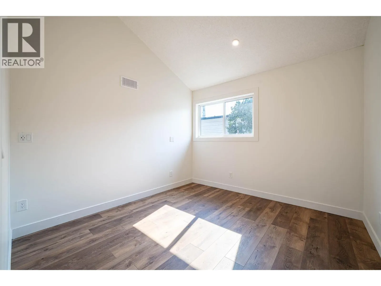 1881 Boucherie Road Unit# 64