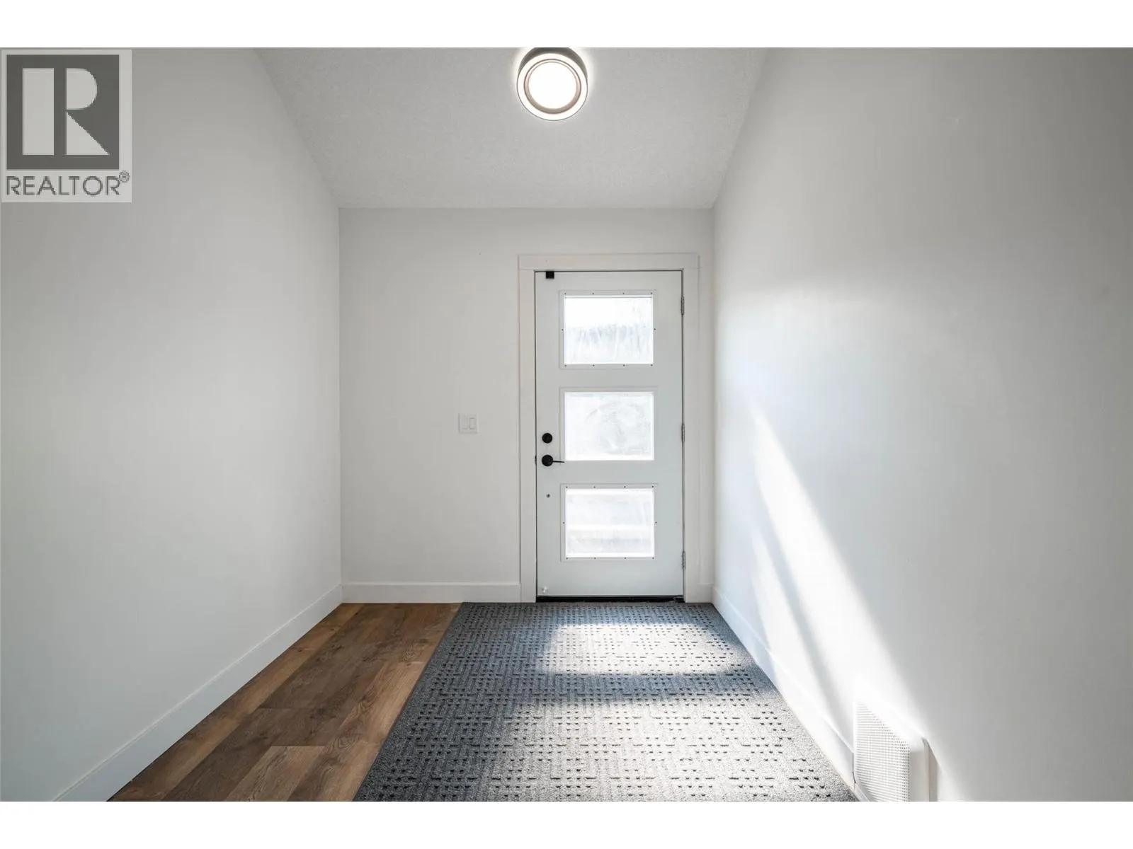 1881 Boucherie Road Unit# 64
