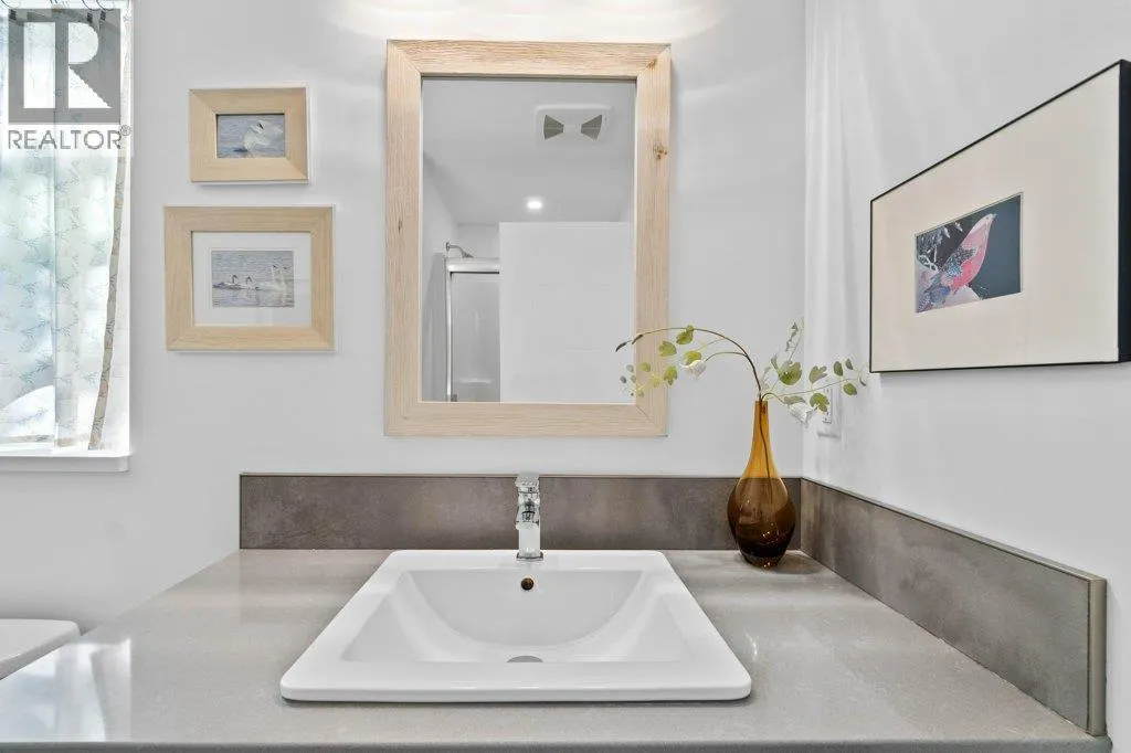 1151 8 Avenue NE Unit# 1