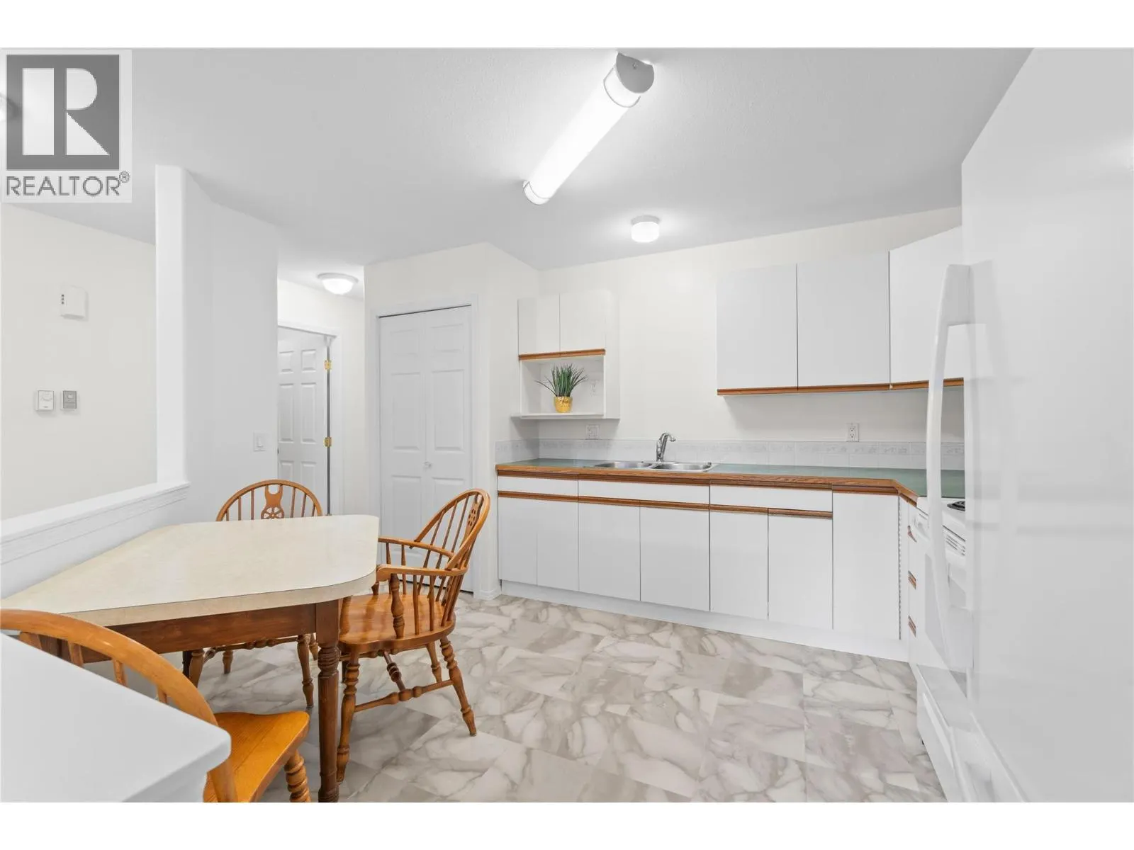219 Temple Street Unit# 42