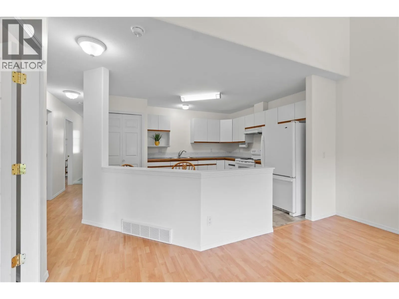 219 Temple Street Unit# 42