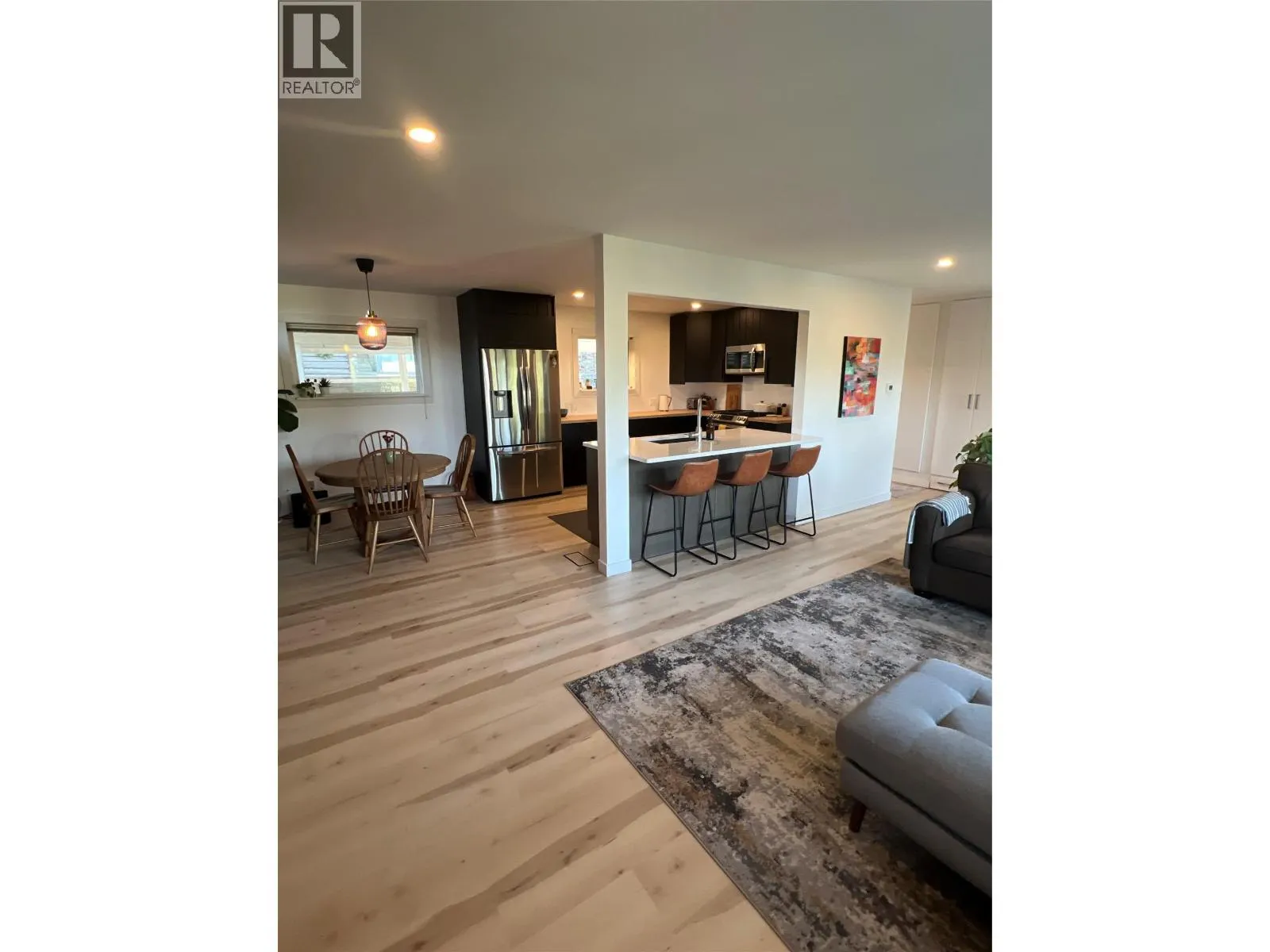 2077 Derry Lane