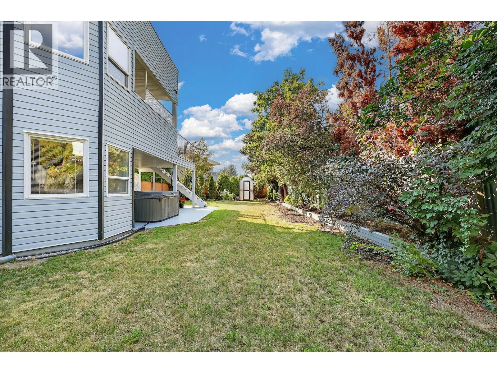 1861 Glenhaven Crescent