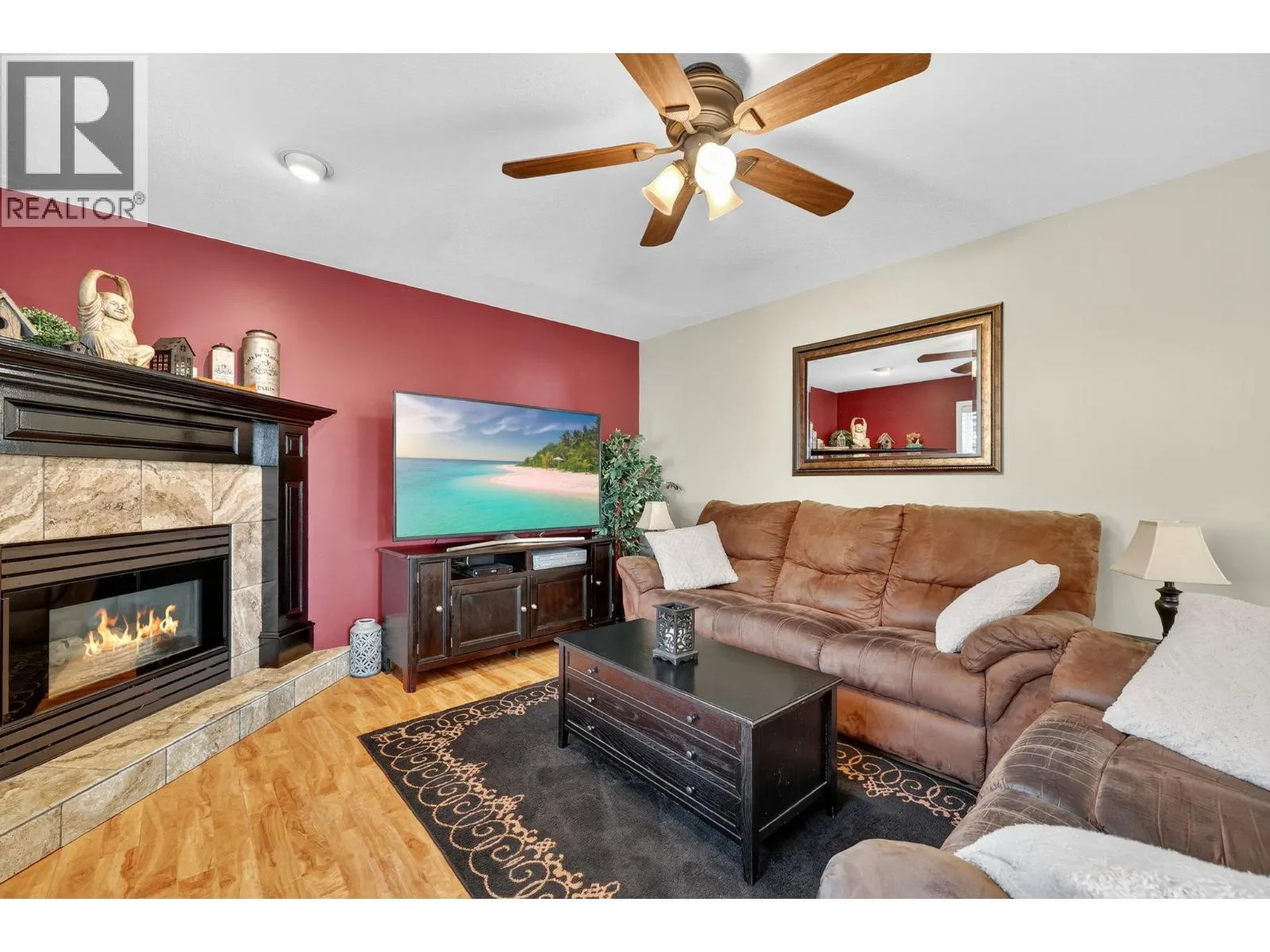 1861 Glenhaven Crescent