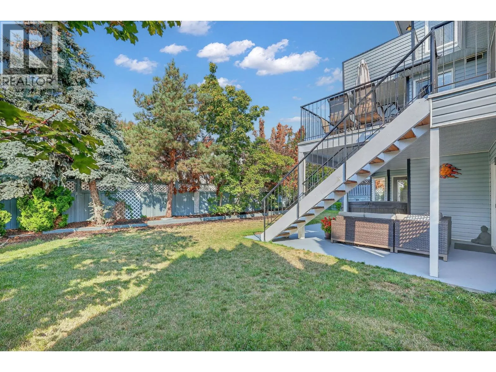 1861 Glenhaven Crescent