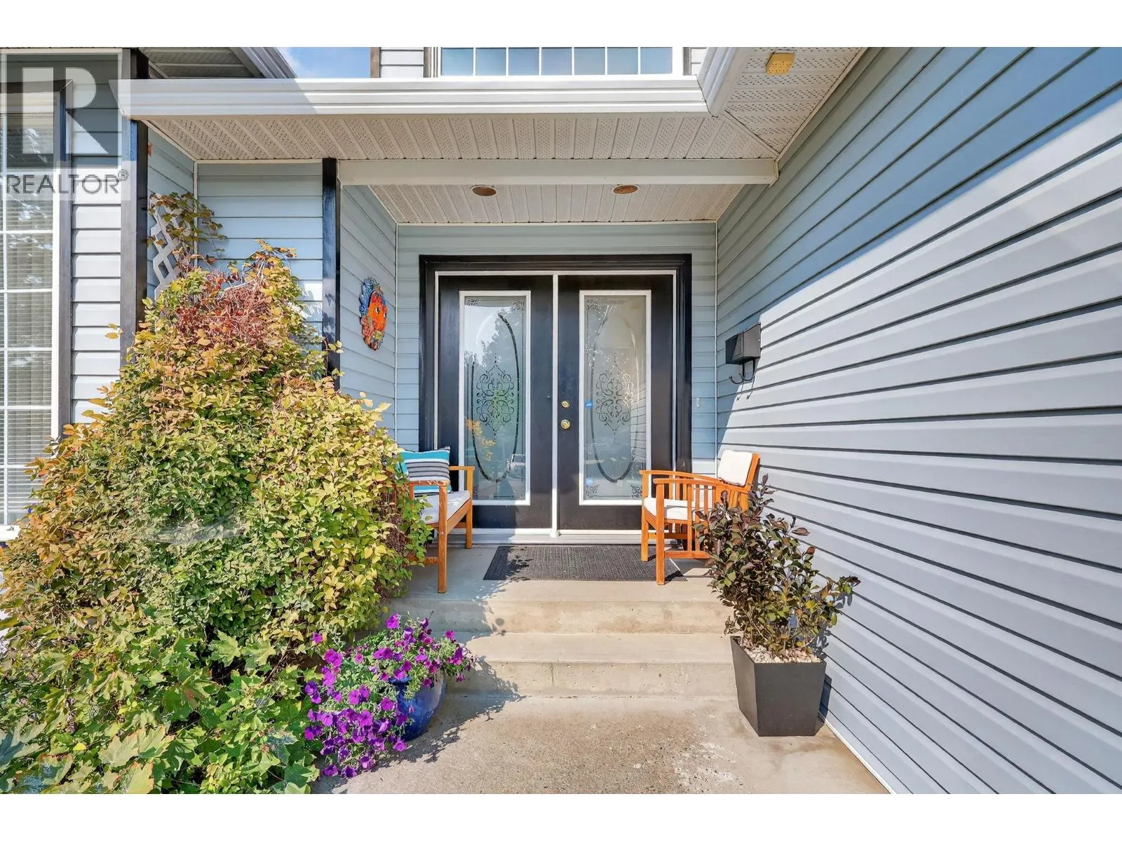 1861 Glenhaven Crescent