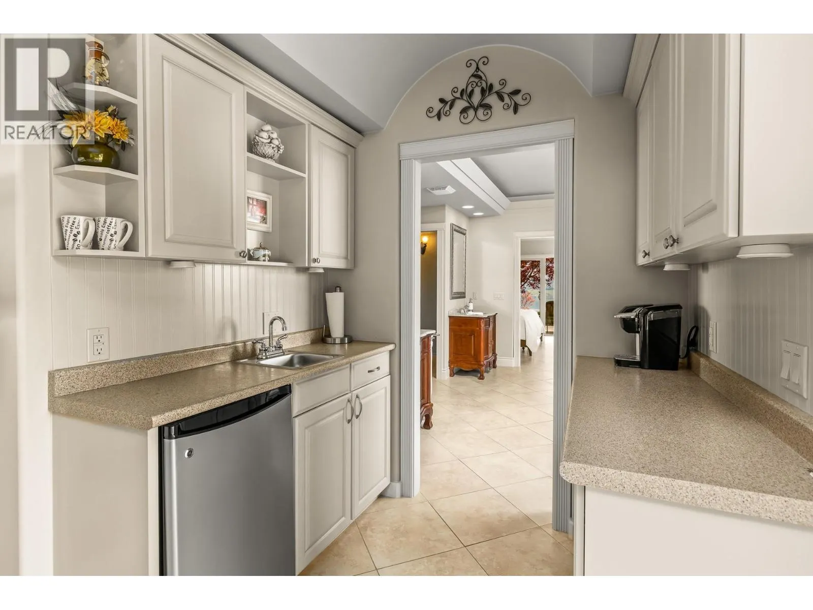 1284 Timothy Place