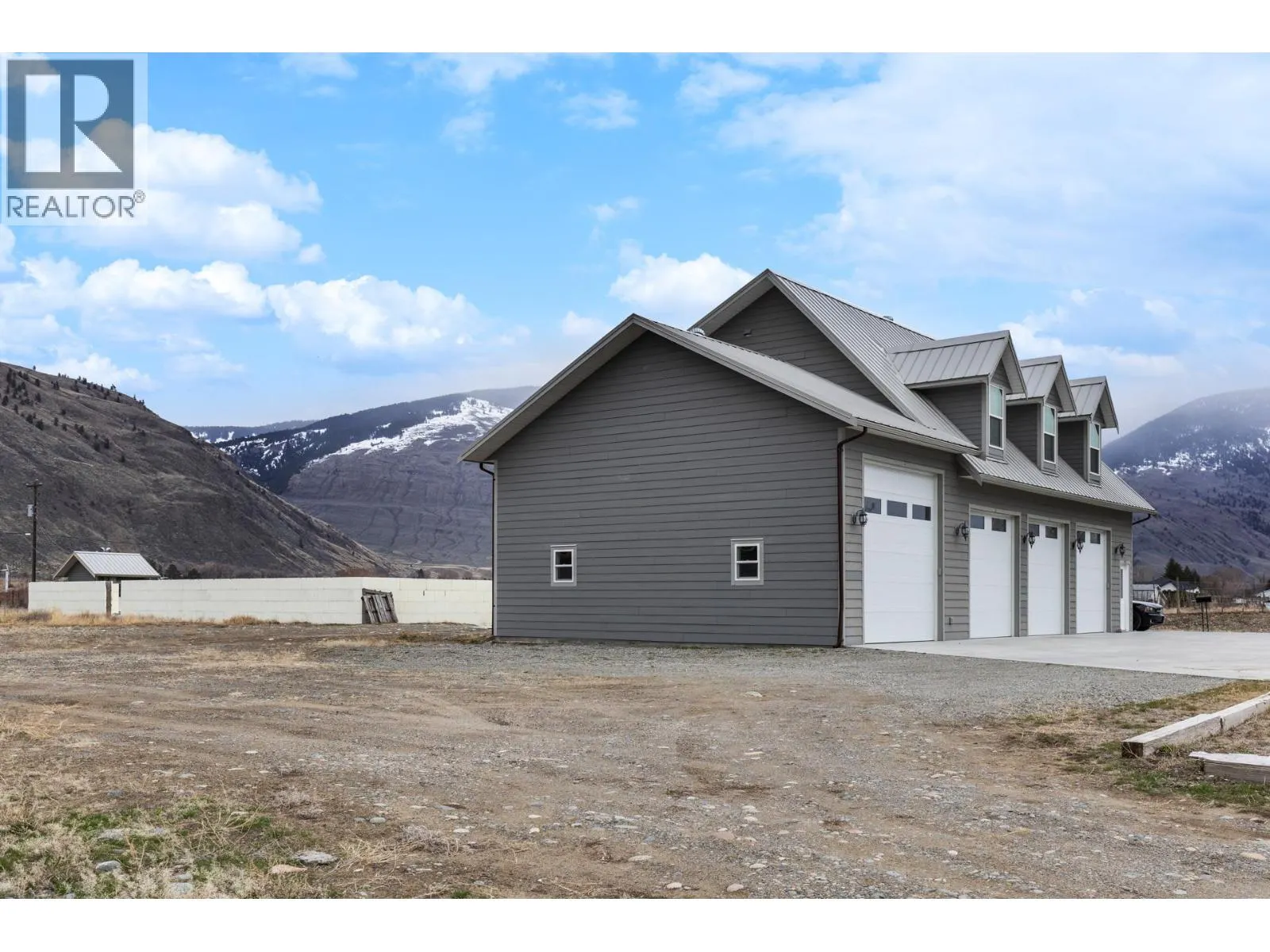 2338 HWY 3