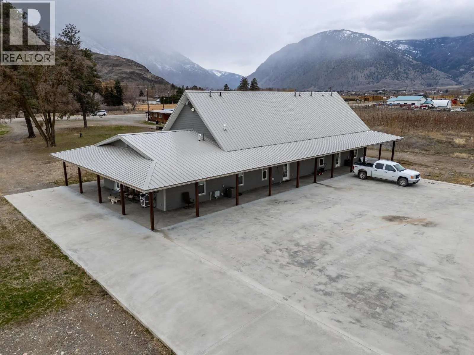 2338 HWY 3