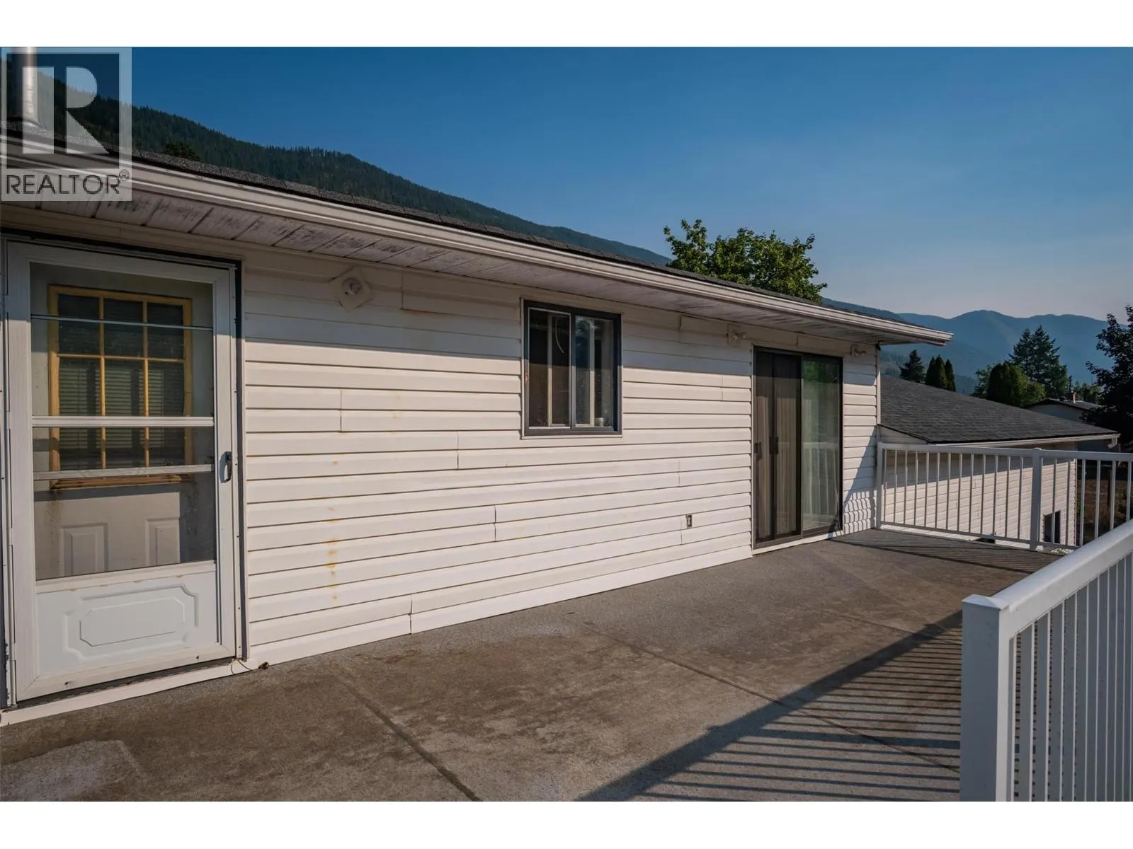 2525 Alexis Road