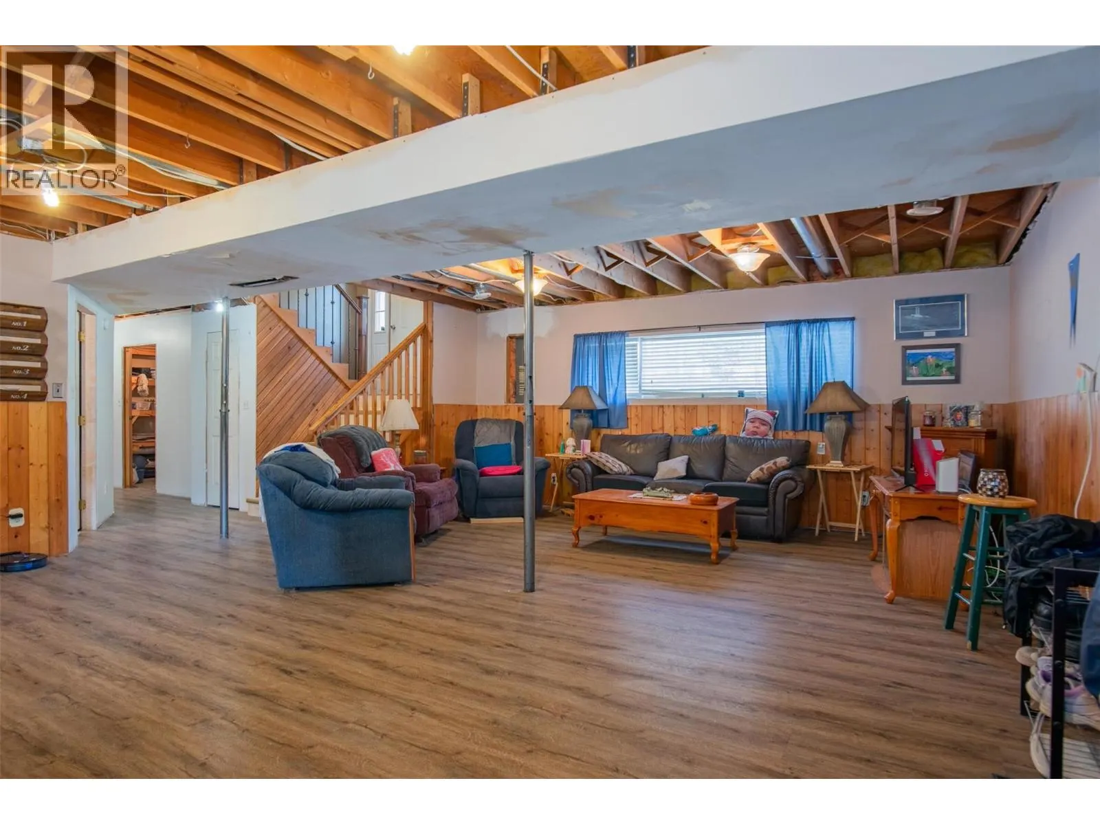 2525 Alexis Road